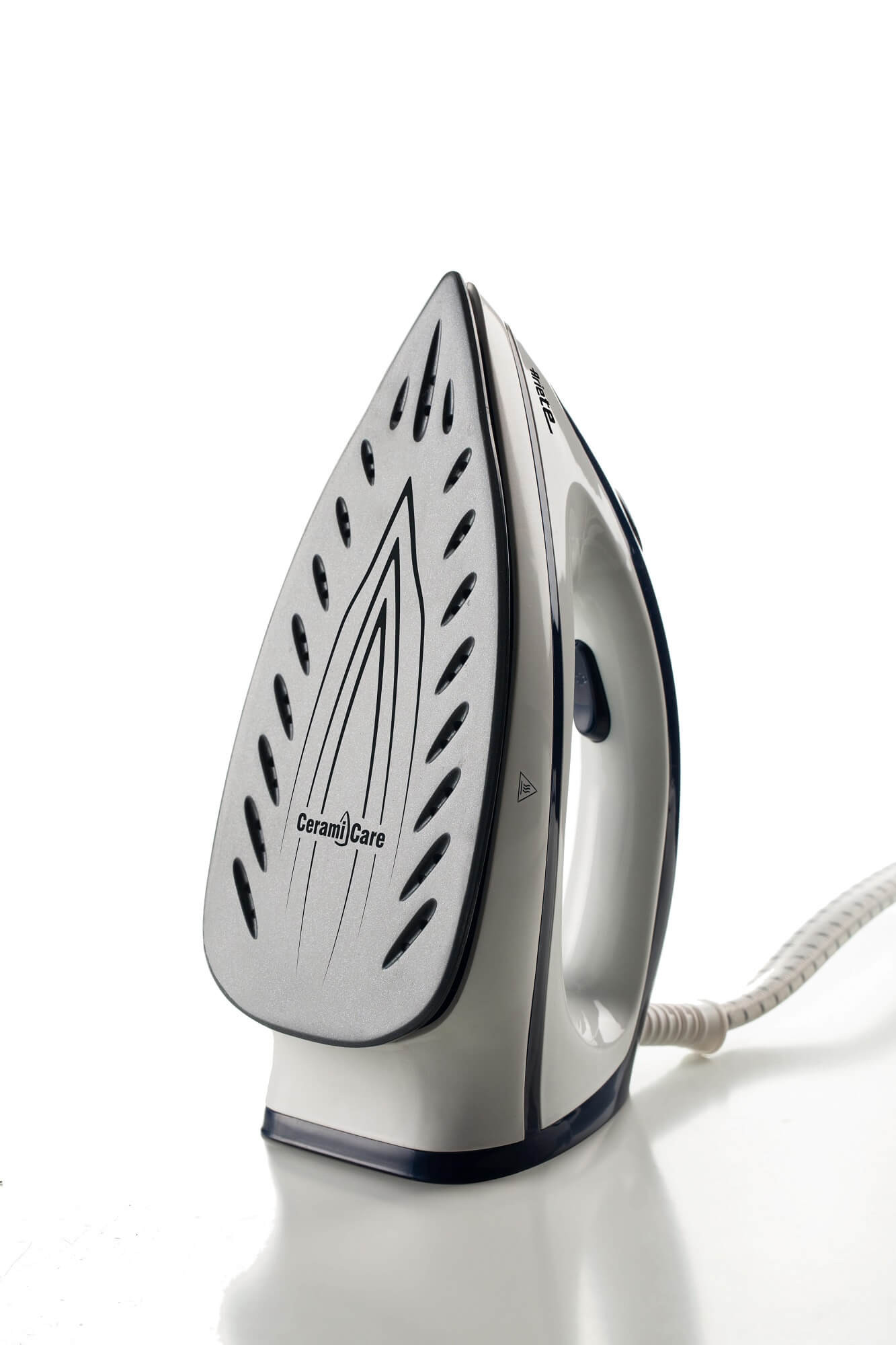 Ariete 5571 Steam Power Easy - Instant steam iron - ceramic plate - 1.8L tank - Continuous steam 120 gr / min - 2400 Watt - Blue