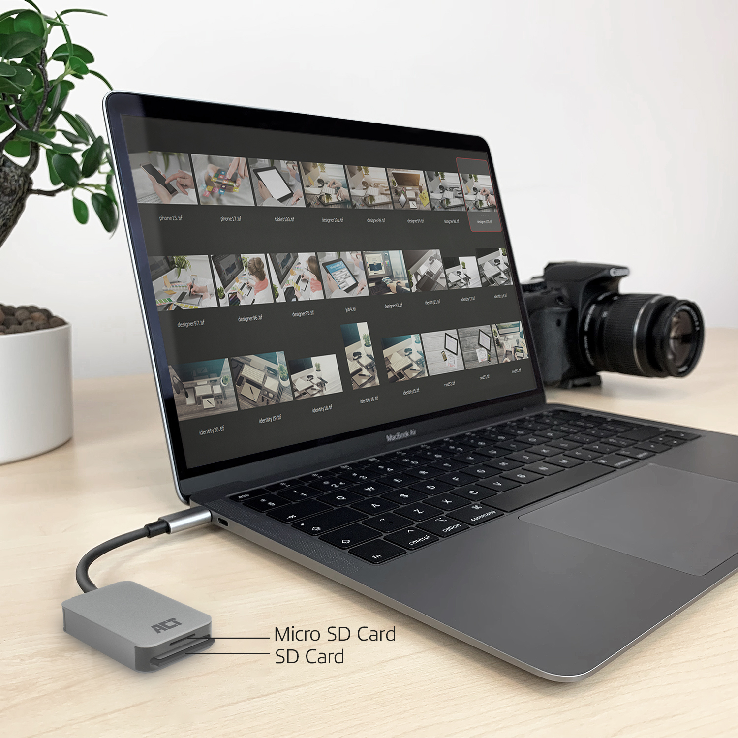 ACT USB-C card reader for SD and micro SD, SD 4.0 UHS-II