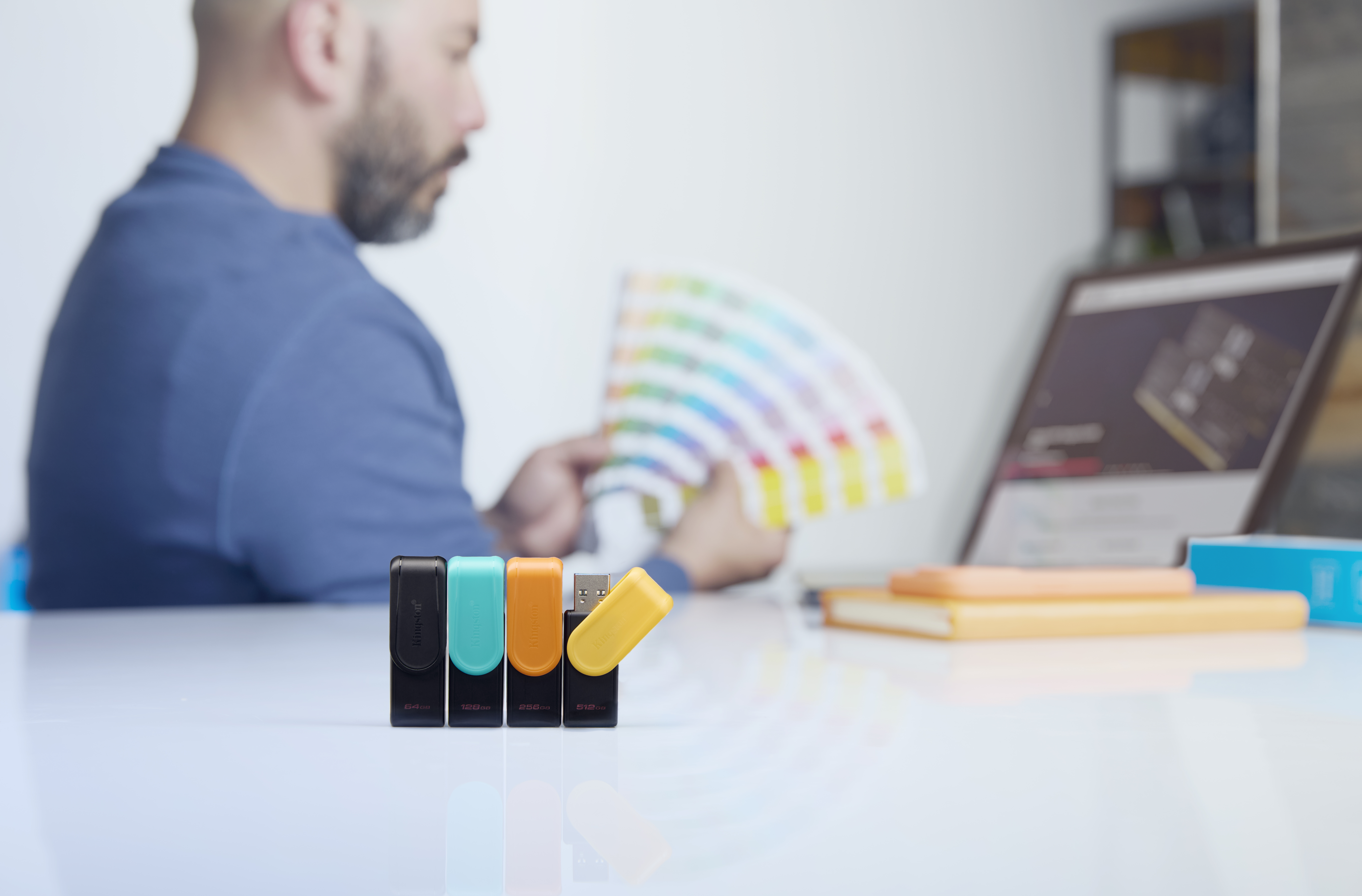 Kingston USB-Stick DataTraveler Exodia S USB 3.2 retail - Flash-Speicher - unsortiert