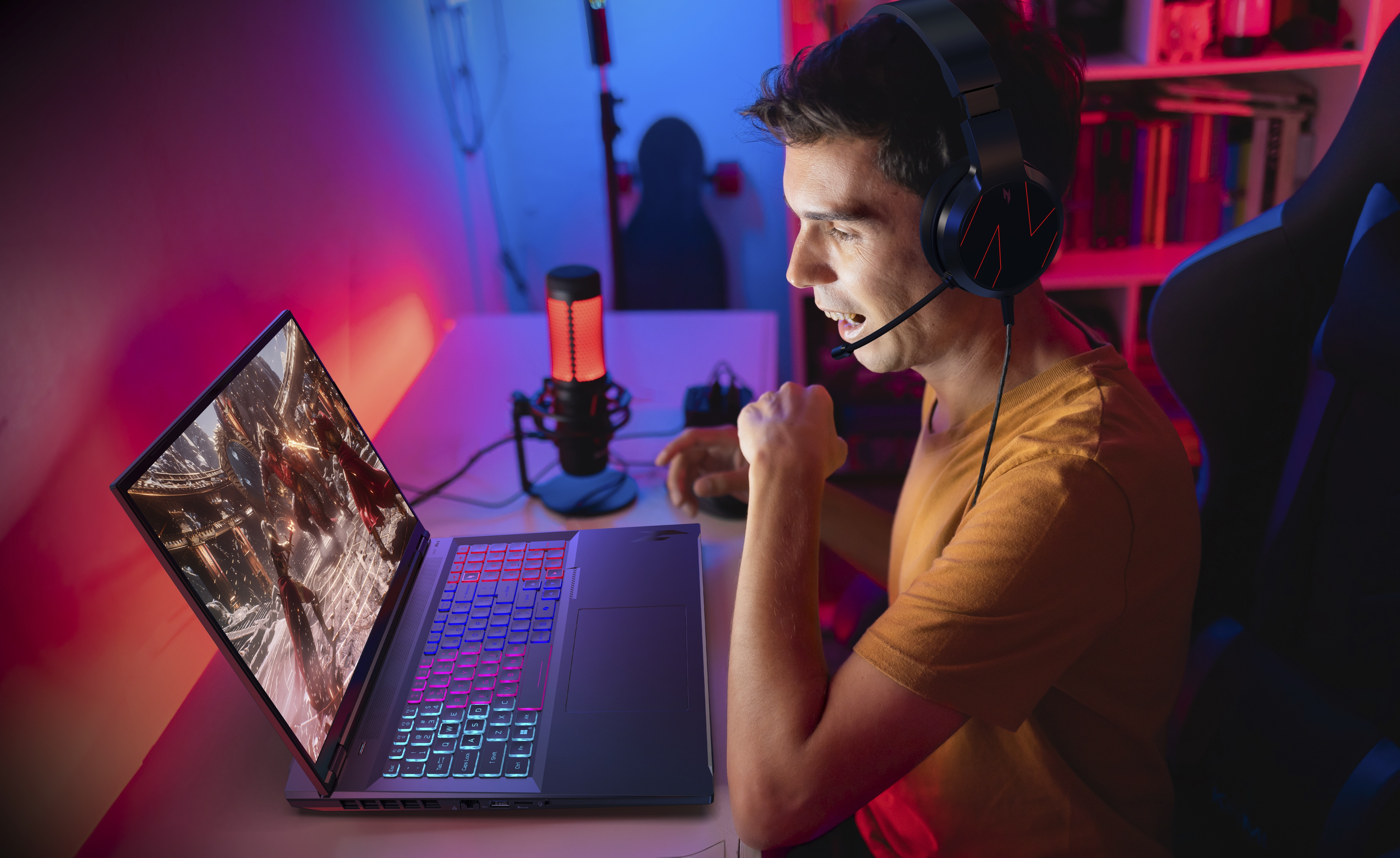 Acer Nitro 18 AI AN18-61 - AMD Ryzen AI 7 350 / 2 GHz - Win 11 Home - GeForce RTX 5070 Ti - 16 GB RAM - 1.024 TB SSD NVMe - 45.7 cm (18)