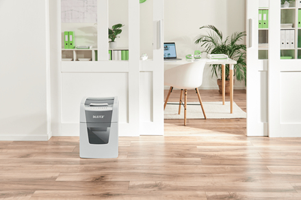 Esselte Leitz IQ AutoFeed Small Office 100 P4 - Vorzerkleinerer