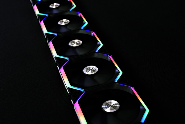 Lian Li Uni Fan SL120 Boitier PC Ventilateur 12 cm Noir 1 pi�ce(s)