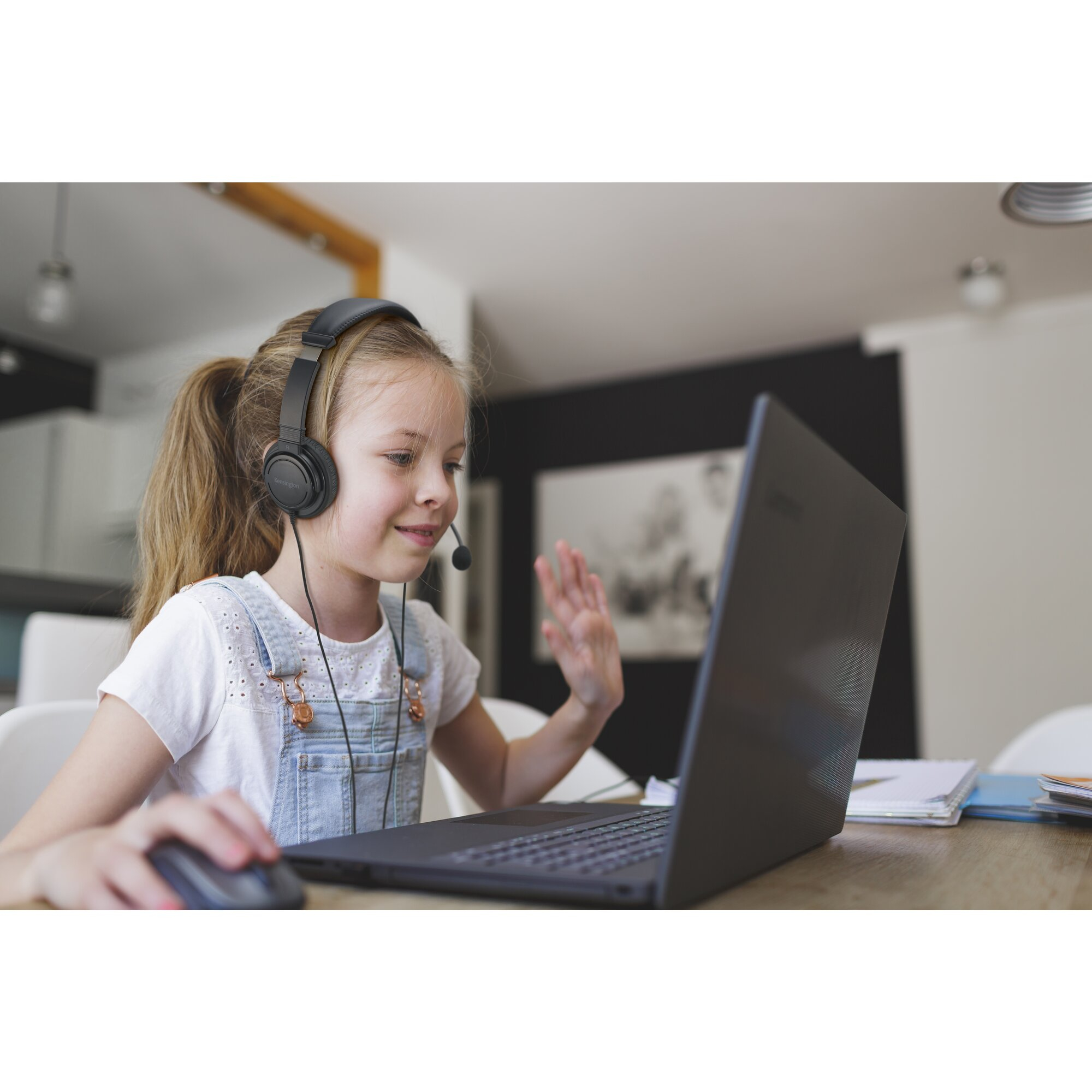 Kensington Classic EQ USB-C Headset with Mic and Volume Control