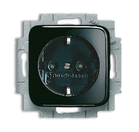 BUSCH JAEGER 2013-0-4706 - CEE 7/3 - 2P+E - Schwarz - 250 V - 16 A - 71 mm