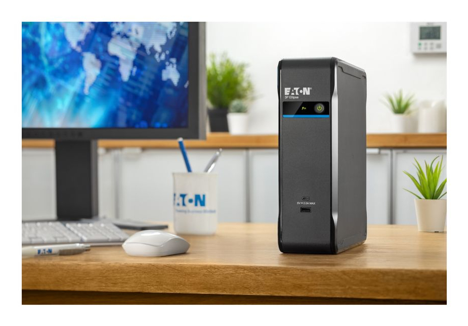 Eaton 3P900UI sistema de alimentaci�n ininterrumpida (UPS) En espera (Fuera de l�nea) o Standby (Offline) 0,9 kVA 540 W 4 salidas AC