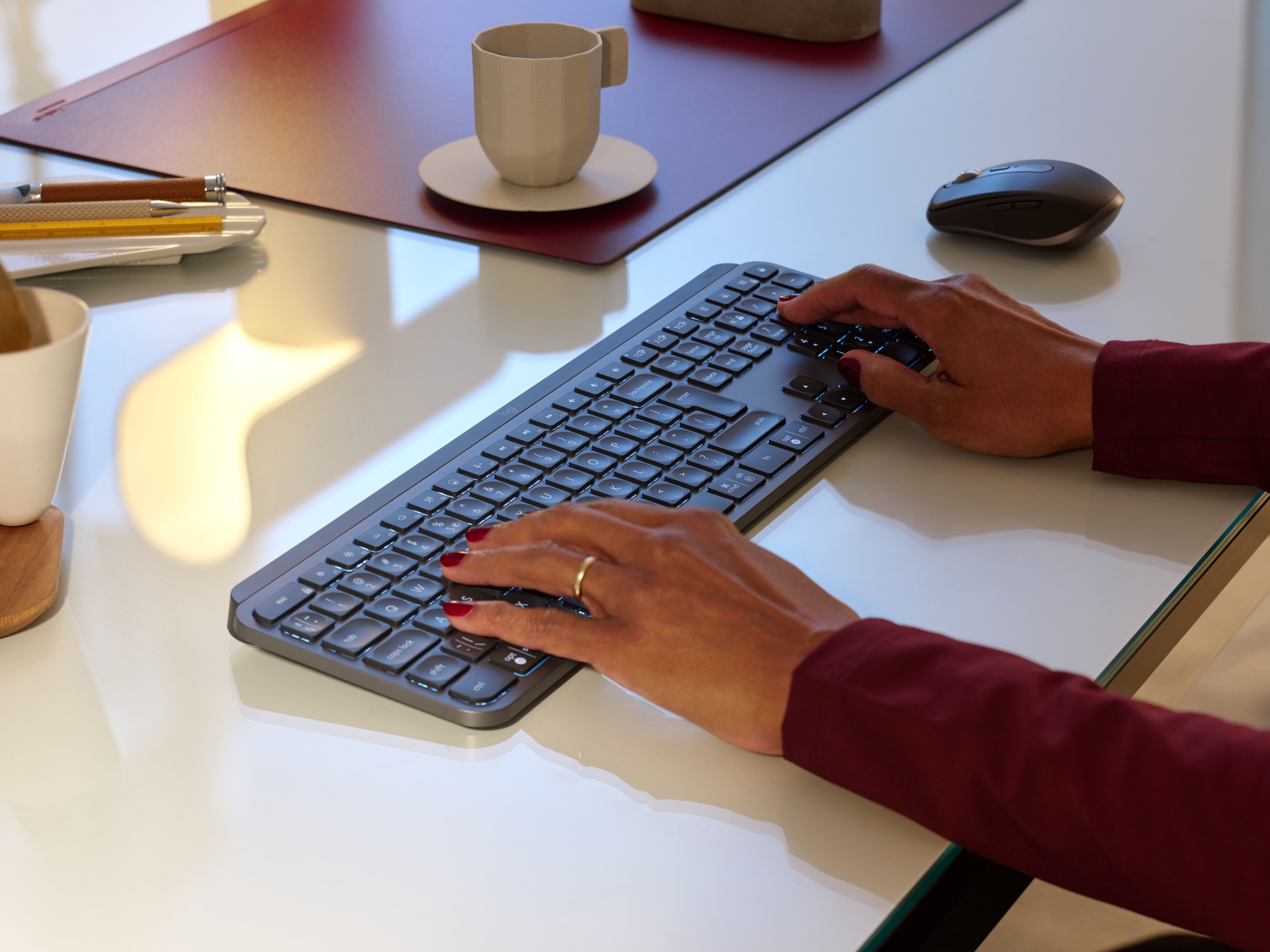 Logitech MX Keys - Tastatur - hinterleuchtet