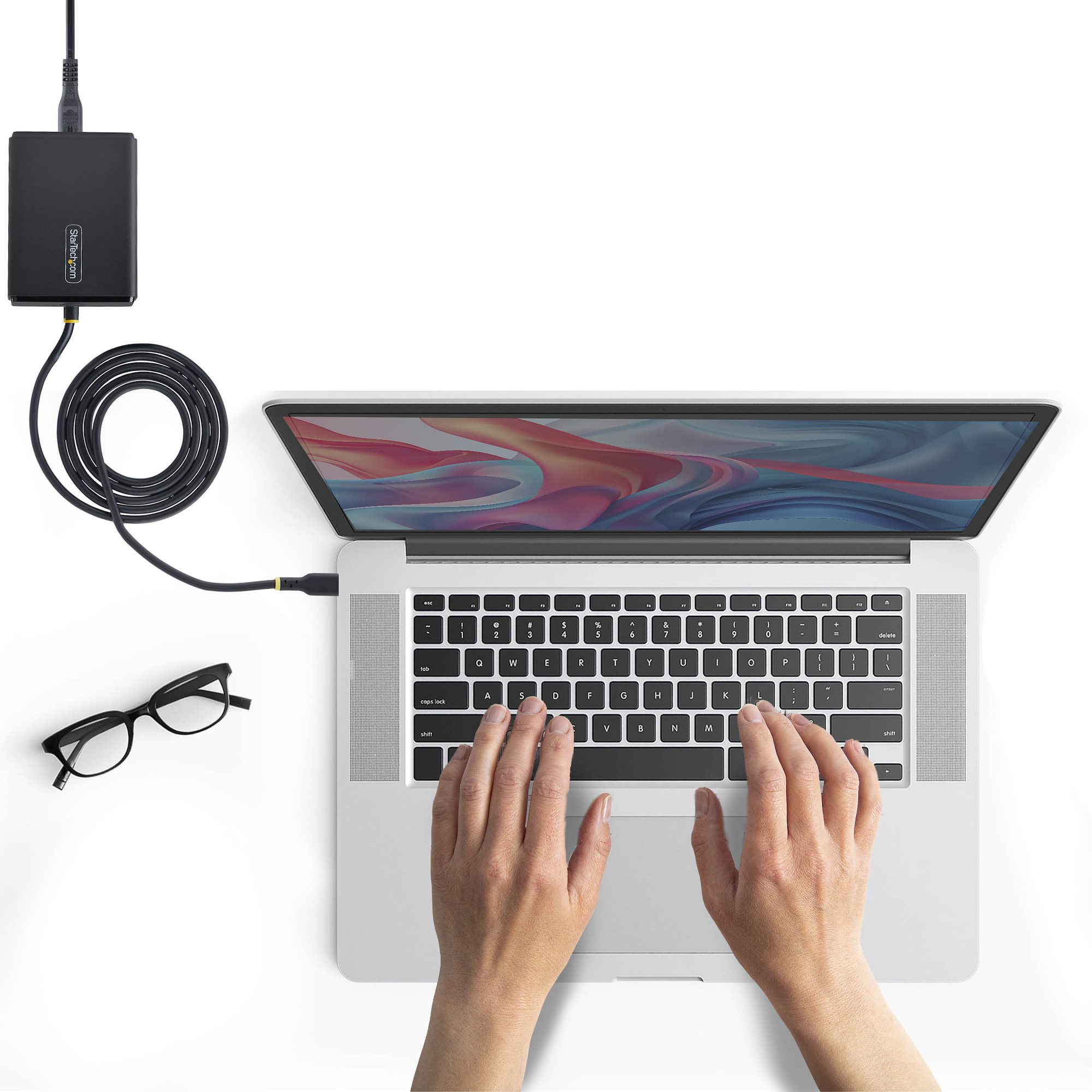 StarTech.com 1100LE-USB-C-CHARGER adaptador e inversor de corriente Interior 100 W Negro