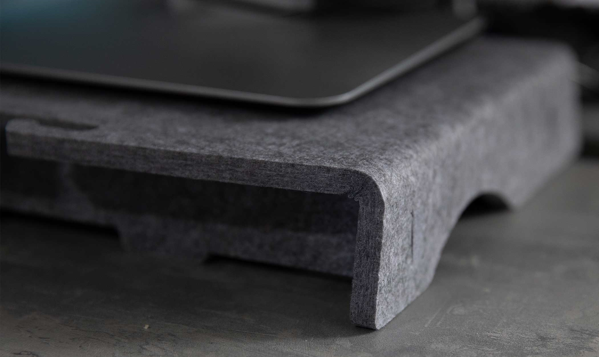 Bakker Elkhuizen Q-riser 50 - Bildschirmst�nder