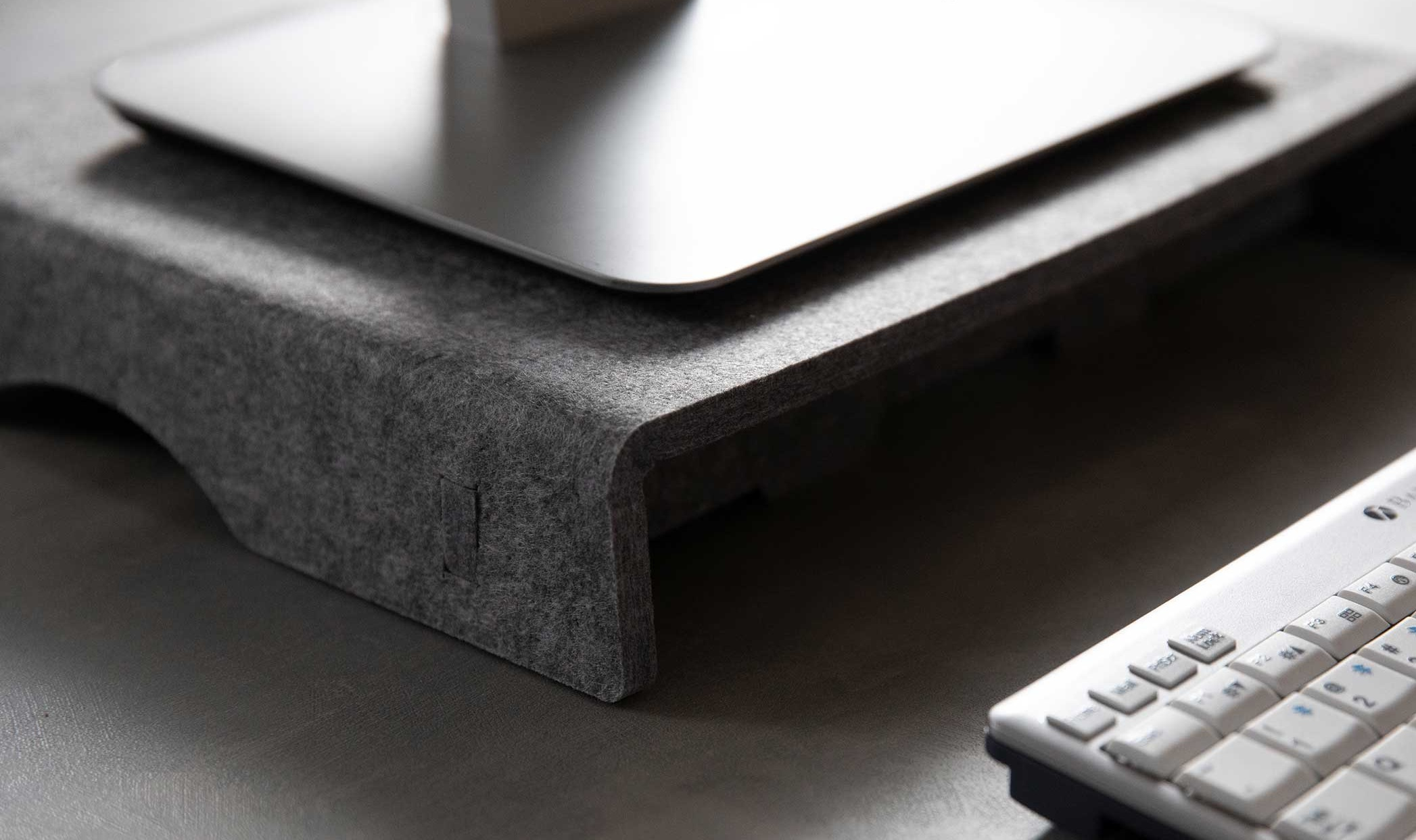 Bakker Elkhuizen Q-riser 50 - Bildschirmst�nder