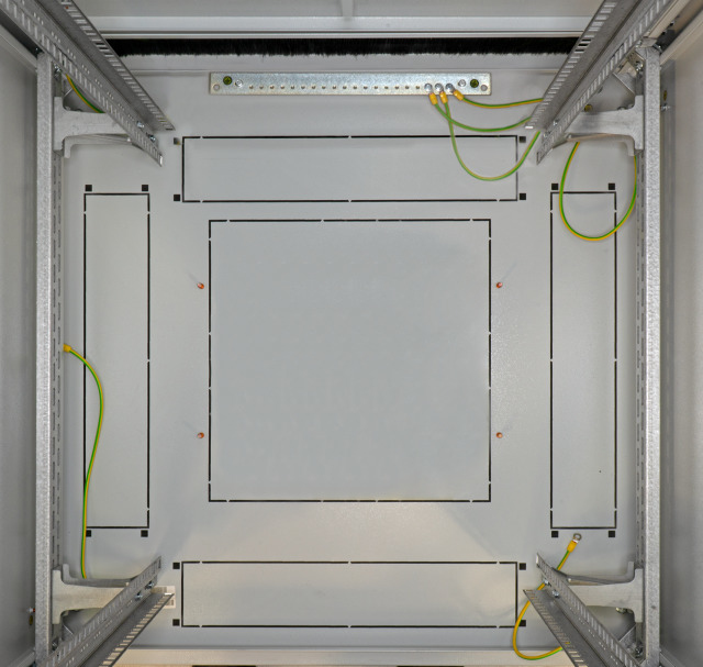 EFB Elektronik EFB-Elektronik PRO - Schrank offener Rahmen - Hellgrau, RAL 7035 - 47U - 48.3 cm (19)