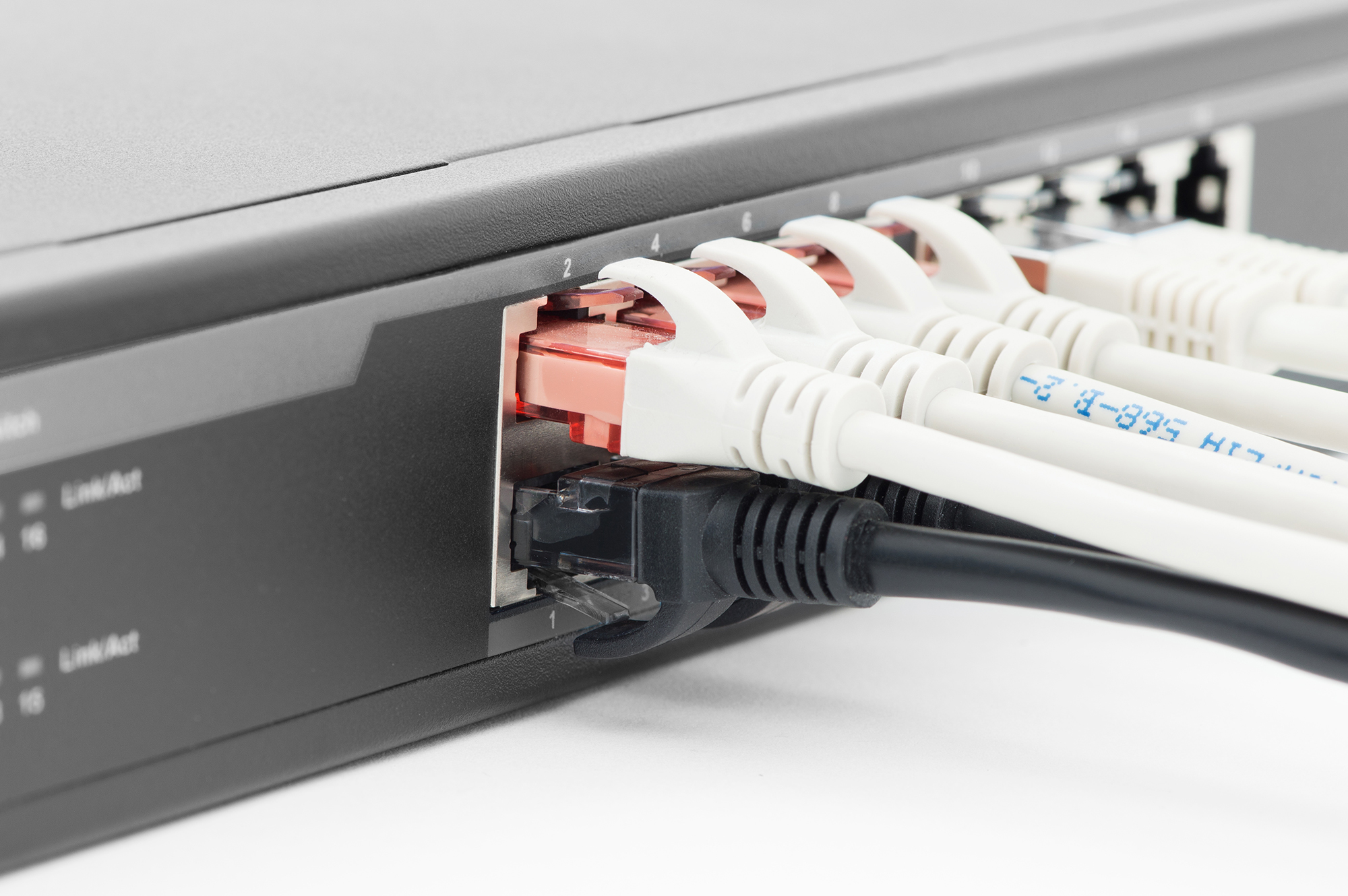 Switch Gigabit Ethernet 8 ports rackable 10 - DIGITUS