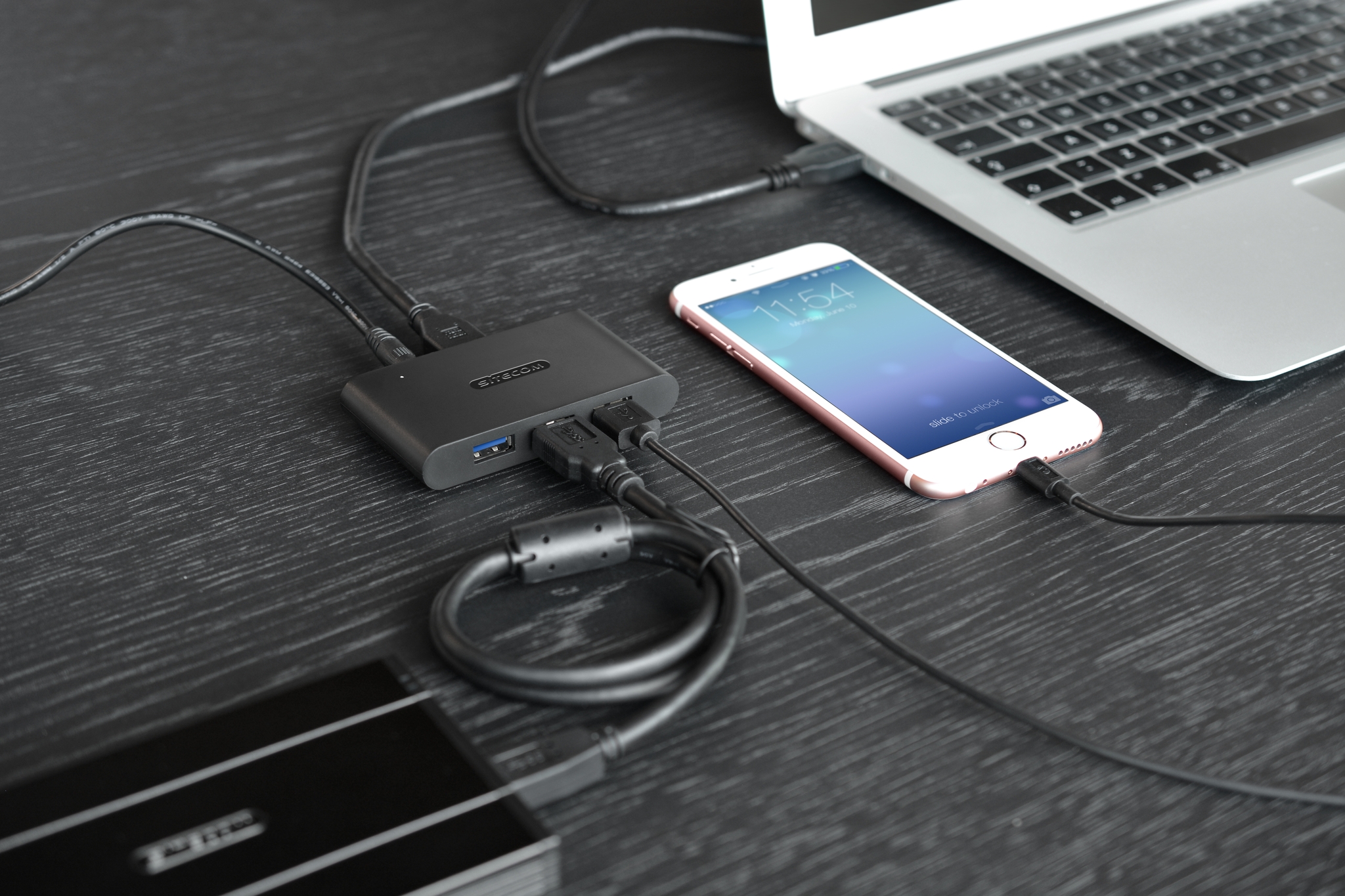 Sitecom CN-083 - Hub - 4 x SuperSpeed USB 3.0