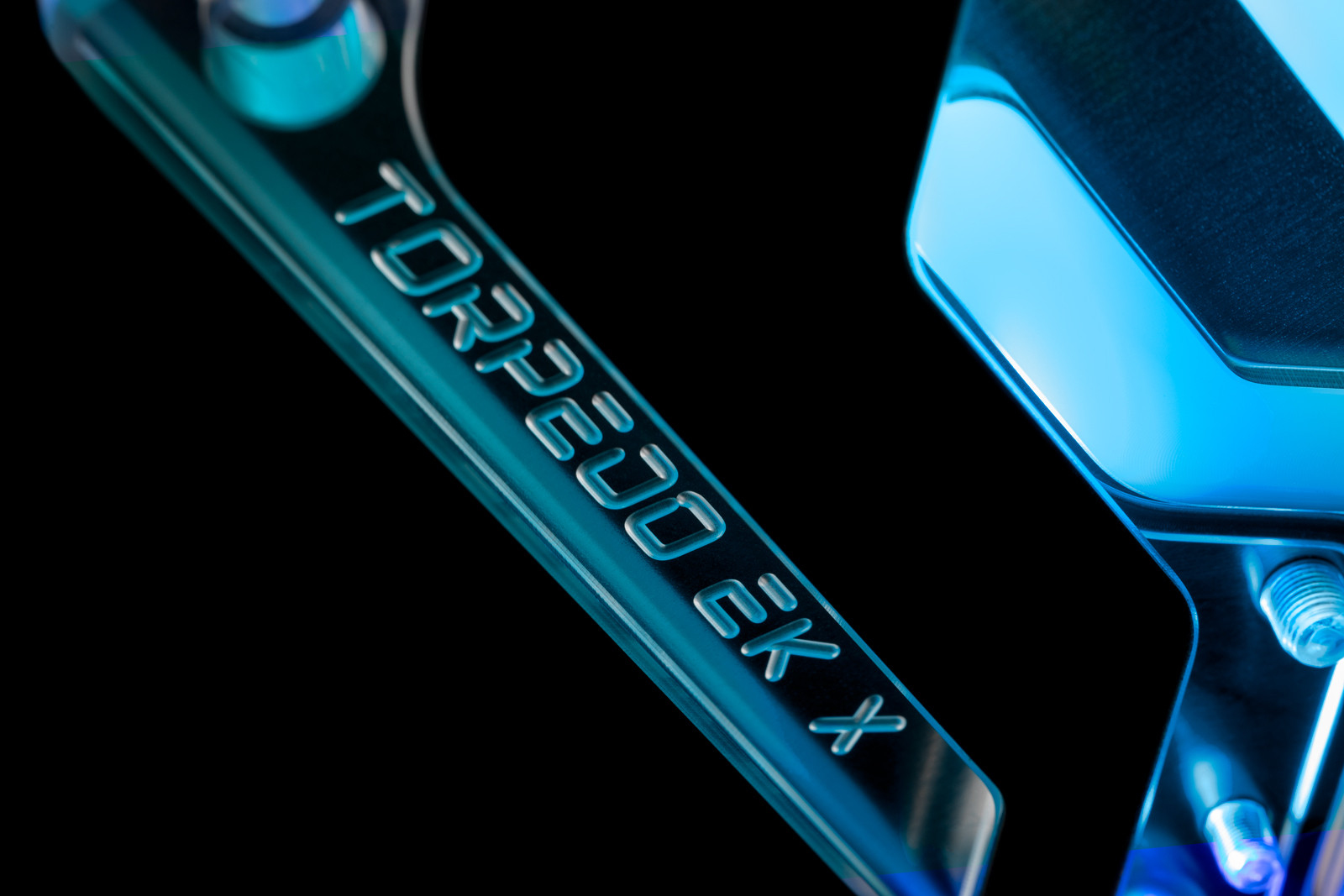 EK Water Blocks Mana LiteBlock MAG Torpedo Z690 D-RGB Refroidissement par eau + dissipateur thermique