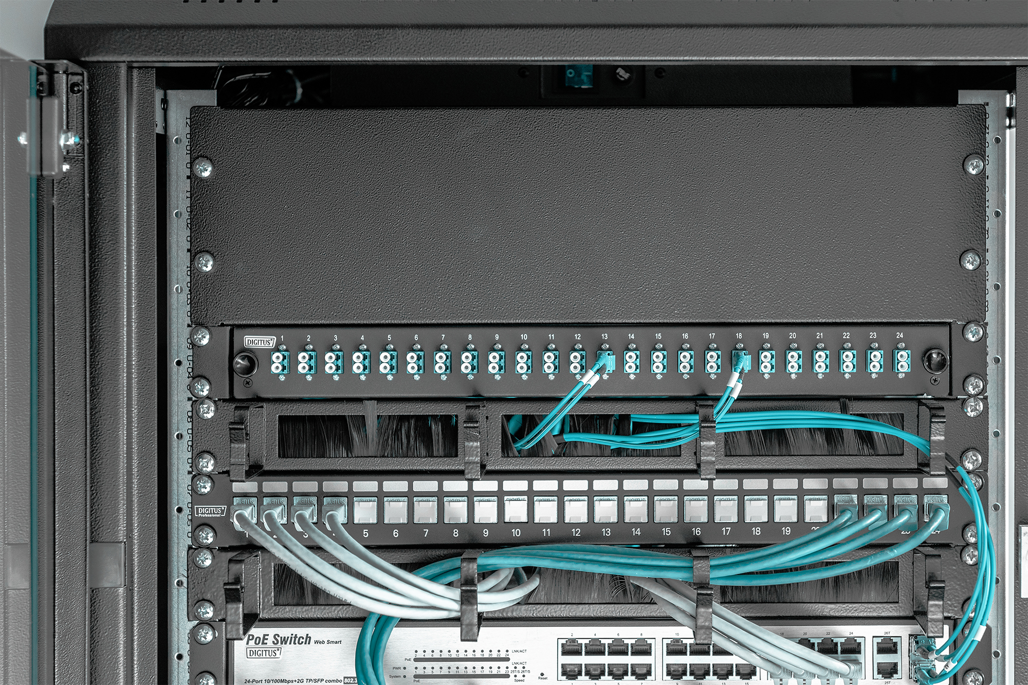 Digitus Coperchio per armadi da 483 mm (19)