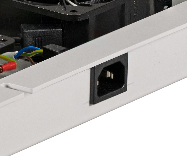 EFB Elektronik EFB-Elektronik PRO - Rack-Lftereinsatz - mit 4 Lfter, Thermostat