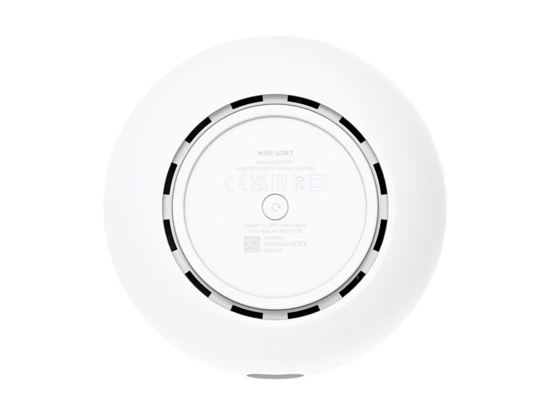 Ubiquiti Desktop 10G Cloud Gateway with integrated WiFi 7 PoE