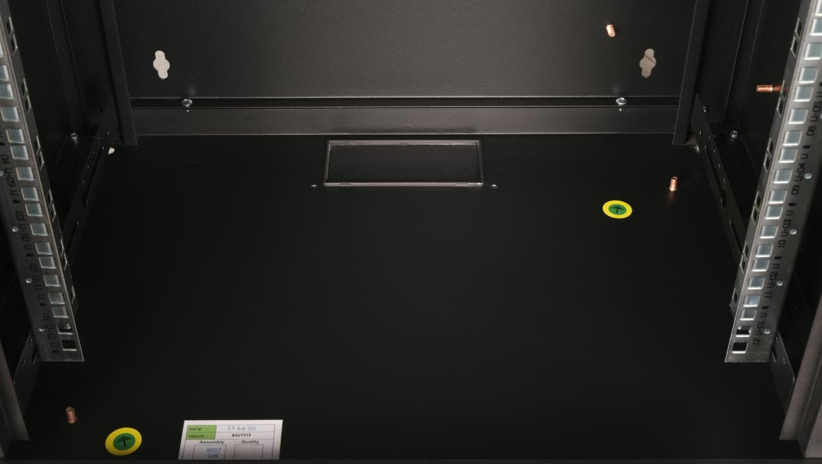 Equip Pro Mount 19 Cabinet, 12U, 600X450MM, RAL9005 Black