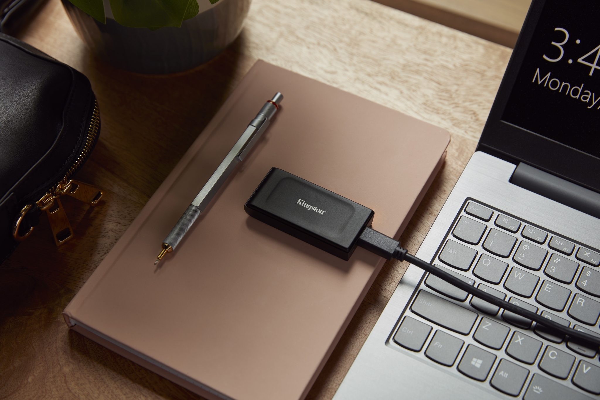 Kingston XS1000 1TB SSD Pocket-Sized USB