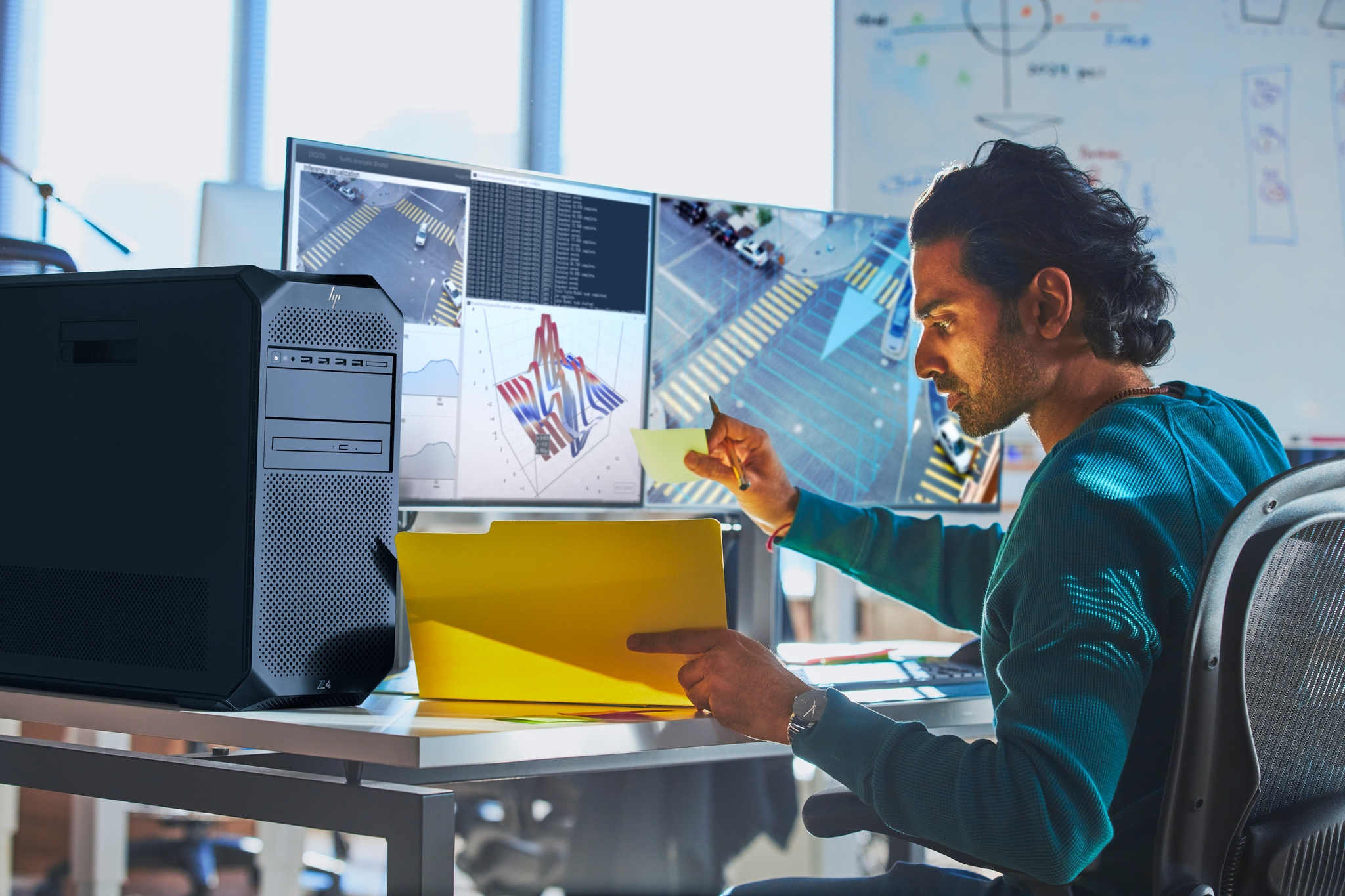 HP Workstation Z4 G5 - Tower - 4U - 1 x Xeon W3-2435 / 3.1 GHz - RAM 32 GB - SSD 512 GB - HP Z Turbo Drive, NVMe, 3D Triple-level Cell (TLC)