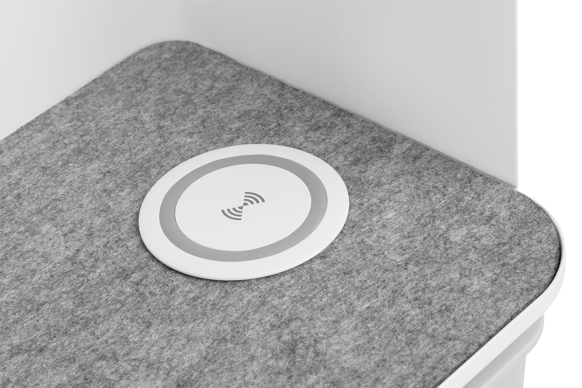 Digitus Desktop Organizer with Qi Charger