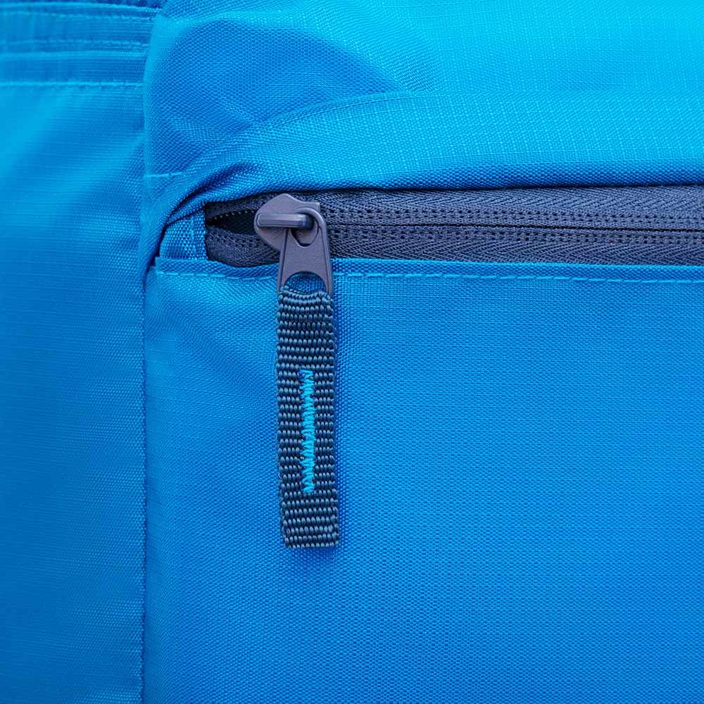 Rivacase Mestalla maletines para port�til 39,6 cm (15.6) Mochila Azul