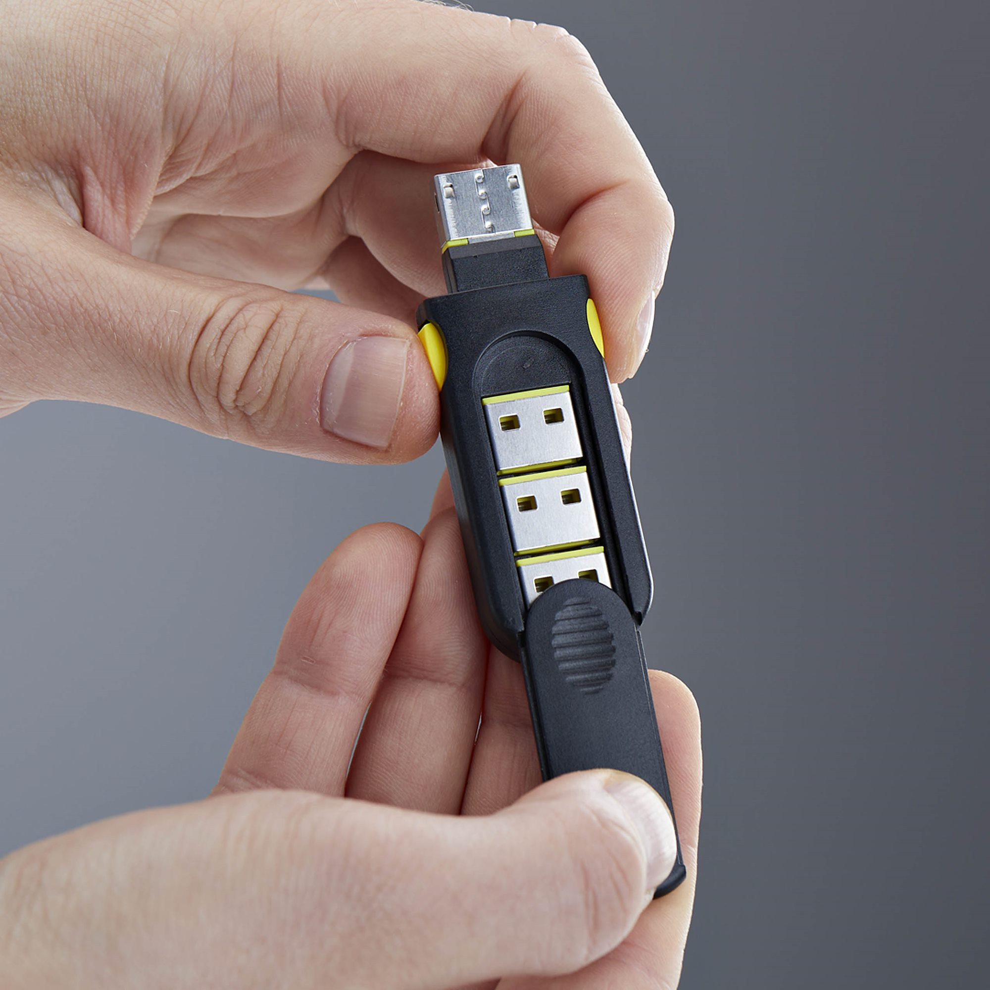 StarTech.com Blocco Porta USB-A con Chiave, 4 Inserti USB-A di ricambio, Tappi Antipolvere Riutilizzabili con Chiusura a Scatto per PC e Notebook