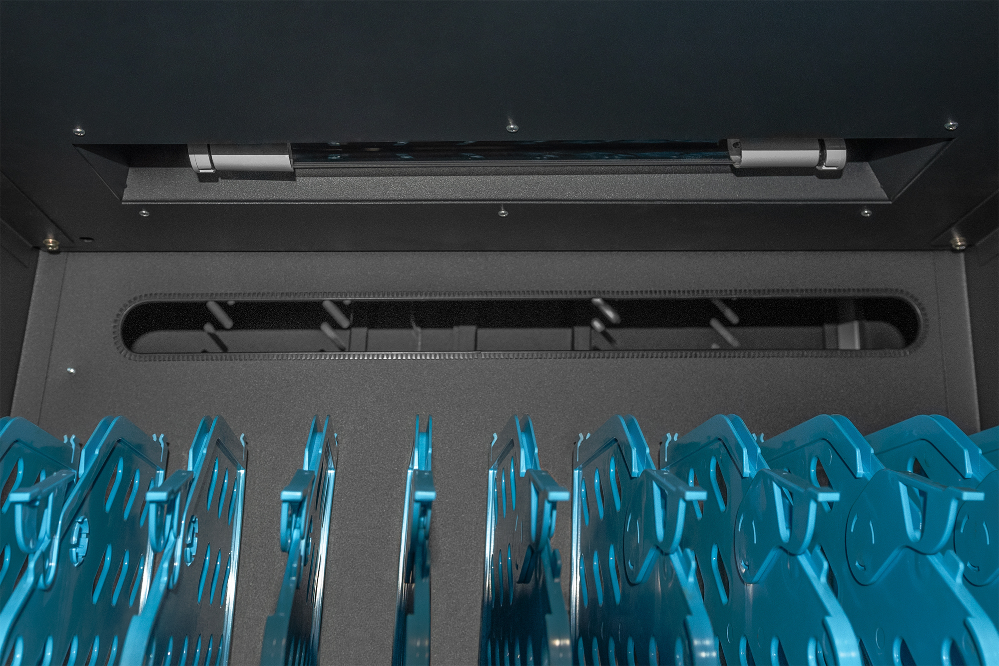 Digitus Mobile charging cabinet for notebooks / tablets up to 15.6 inch, data synchronization, UV-C