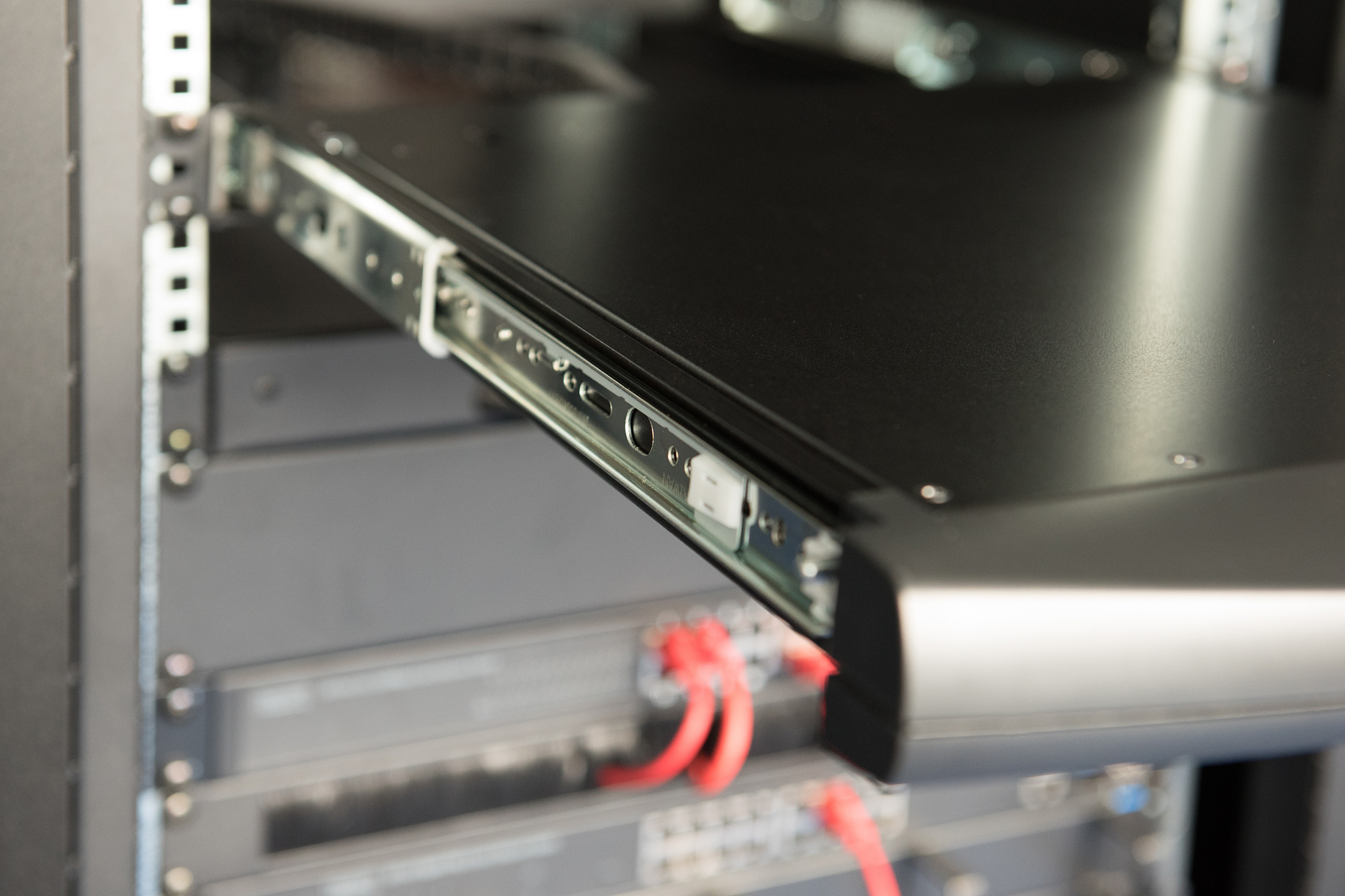 Digitus Consola modular con TFT de 19 (48,3 cm), KVM Cat.5 de 8 puertos y panel tctil, teclado alemn