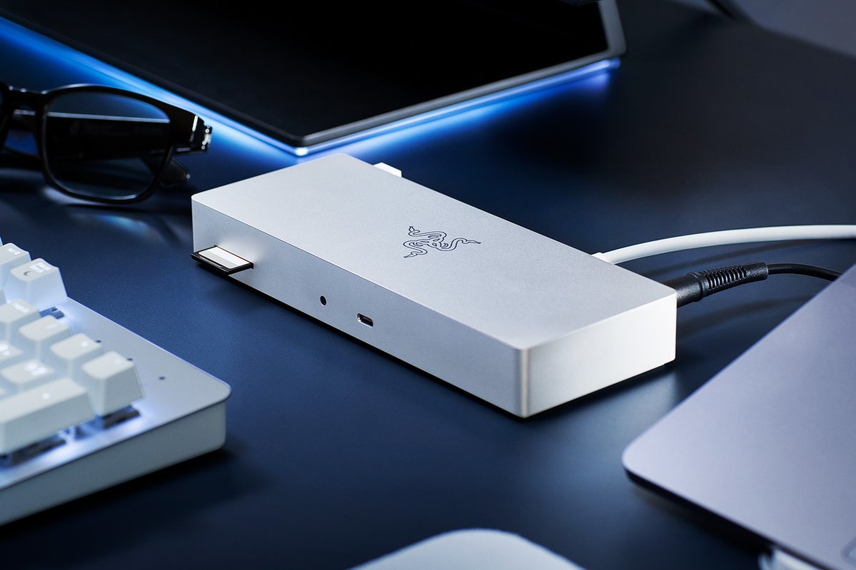 Razer Dockingstation - Thunderbolt 4 - 2 x Thunderbolt