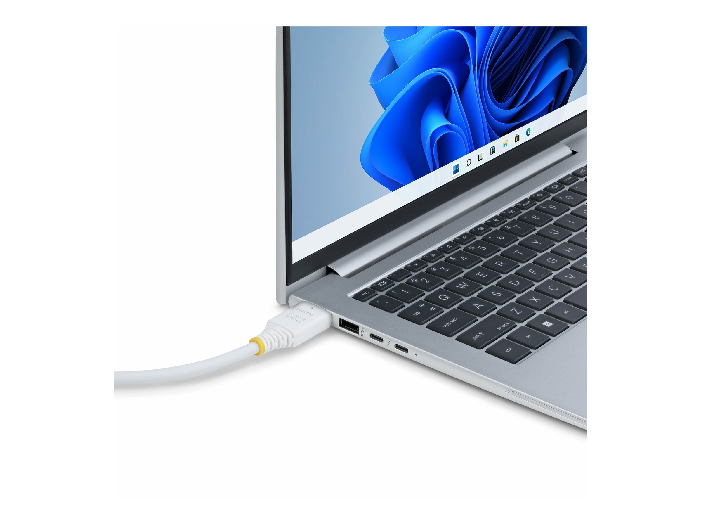 StarTech.com Cble HDMI Haut Dbit Certifi Premium de 3m, 4K 60 Hz/1440p 144 Hz, HDR10/HDCP 2.2/ARC, 18 Gbps, Cble UHD HDMI 2.0 pour Tlviseur/Moniteur/cran, Gaine TPE, Blanc