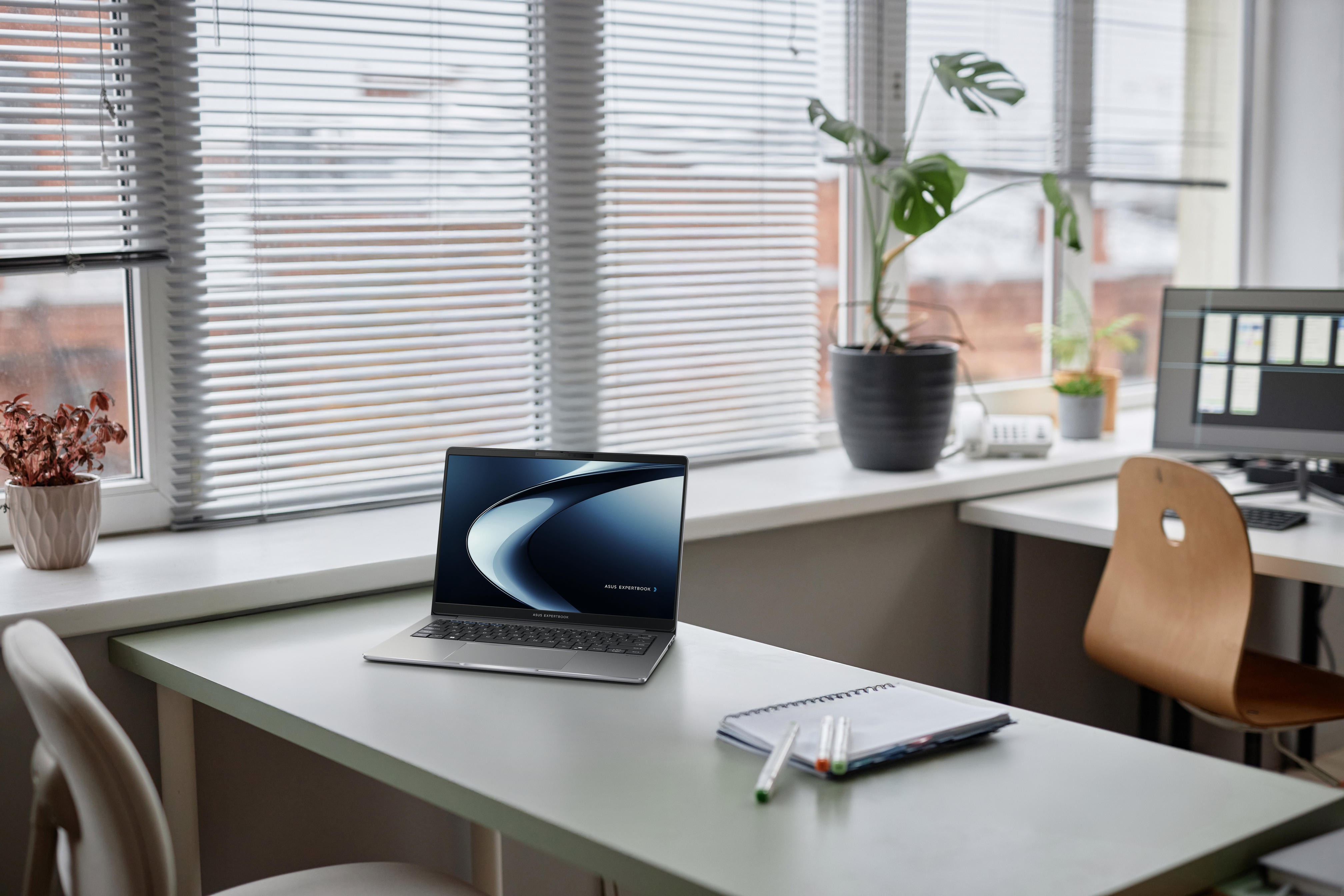 ASUS ExpertBook P3 PM3406CKA-LY0281X Copilot+ PC AMD Ryzen AI 5 330 Computer portatile 35,6 cm (14) WUXGA 16 GB DDR5-SDRAM 512 GB SSD Wi-Fi 7 (802.11be) Windows 11 Pro Tedesco Grigio