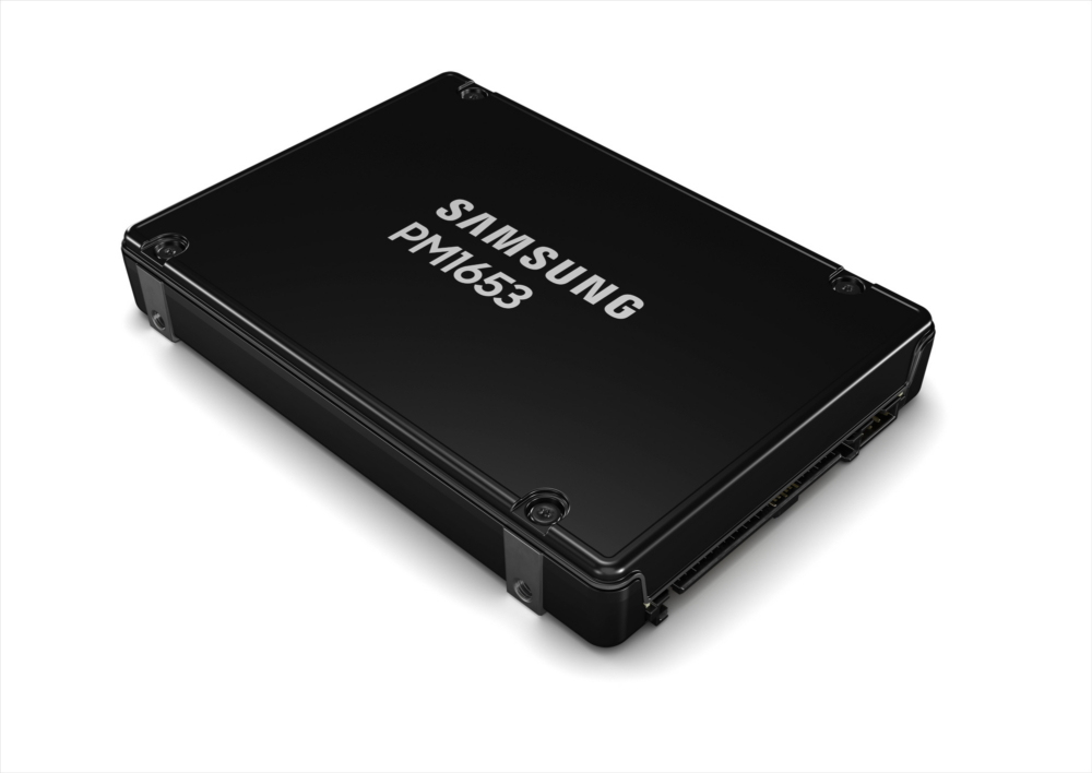 Samsung PM1653 MZILG3T8HCLS - SSD - 3.84 TB - intern (Station�r)