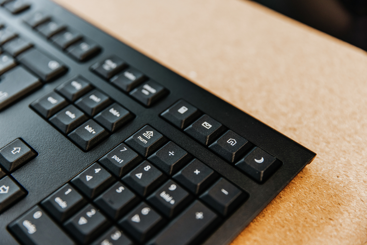 CHERRY KW 3000 keyboard RF Wireless AZERTY French Black