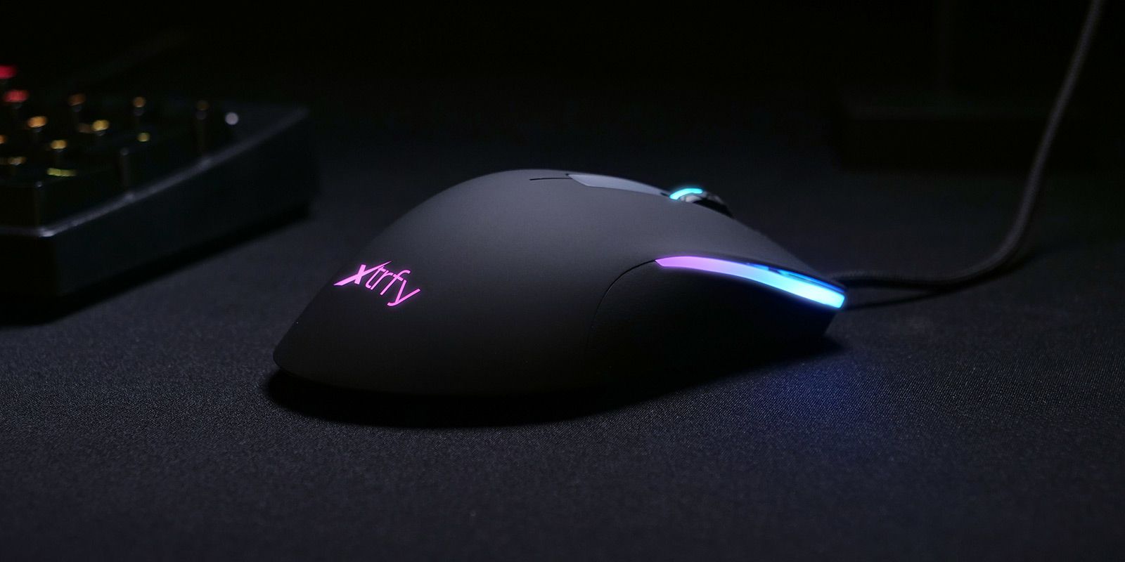 CHERRY XTRFY M1 RGB mouse Right-hand USB Type-A Optical 7200 DPI