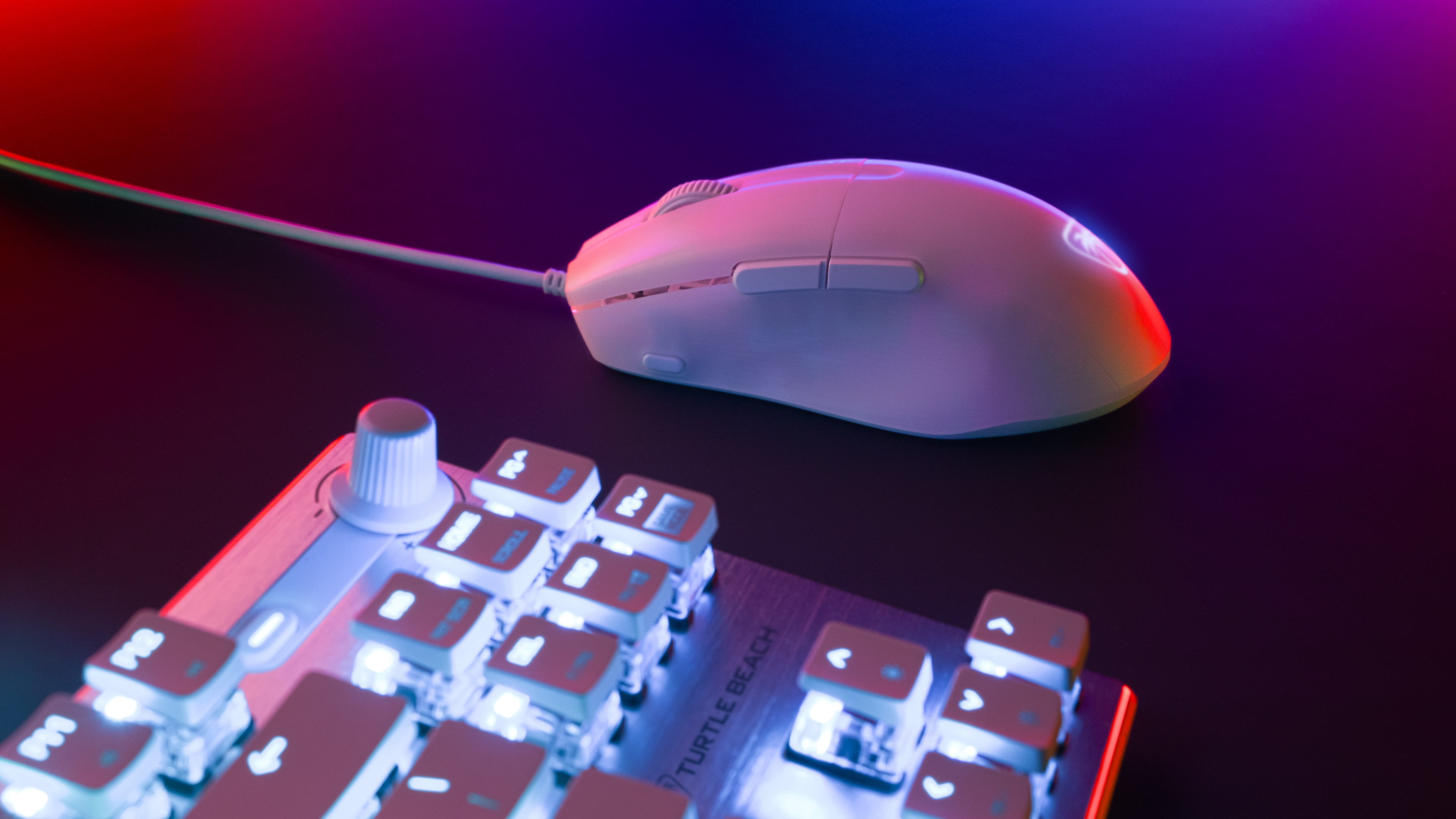 Turtle Beach Mouse da gioco RGB ergonomico ultraleggero Pure SEL, sensore ottico a 8K DPI, switch meccanici, sistema di pretensionamento, cuscinetti completamente in PTFE, illuminazione RGB Bianco