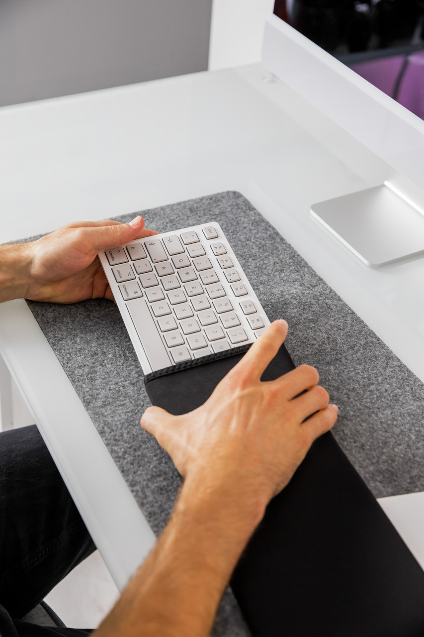 Cherry TAS KW 7100 MINI BT FOR MAC Wireless DE-Layout wei�