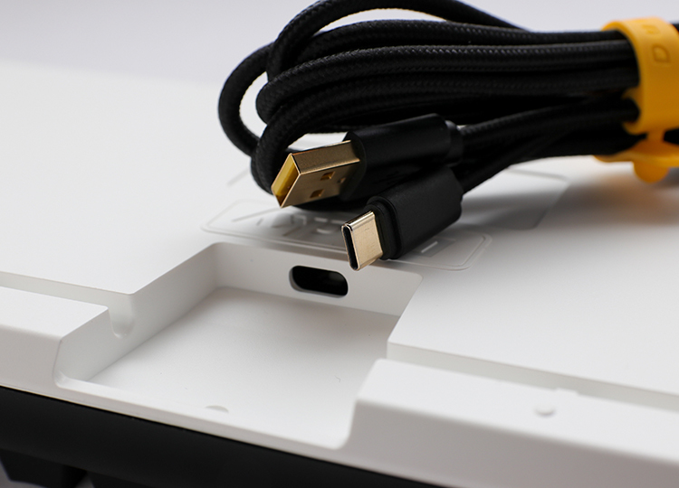 Ducky One 3 Classic TKL keyboard USB German Black, White