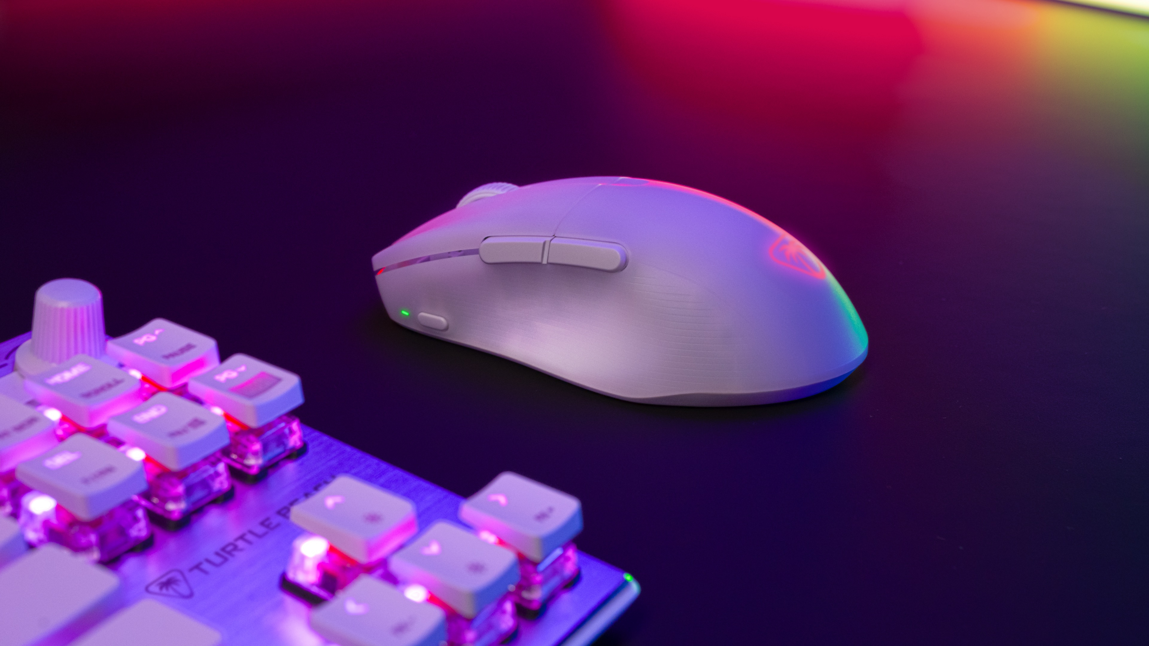 Turtle Beach Pure Air Ultraleichte - kabellose und ergonomische RGB-Gaming-Maus - optischer - Maus - 26.000 dpi