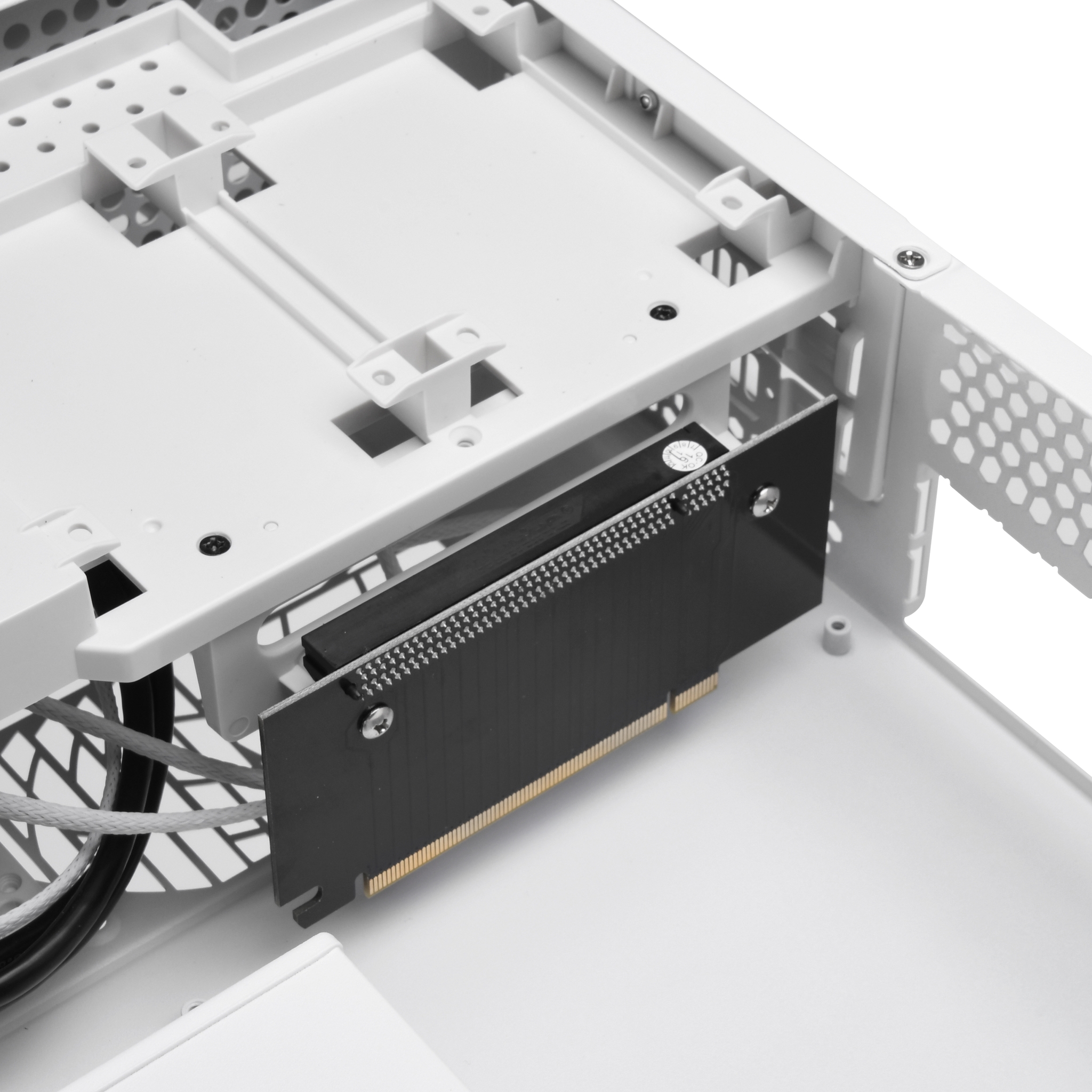 Silverstone RVZ03-ARGB Desktop White