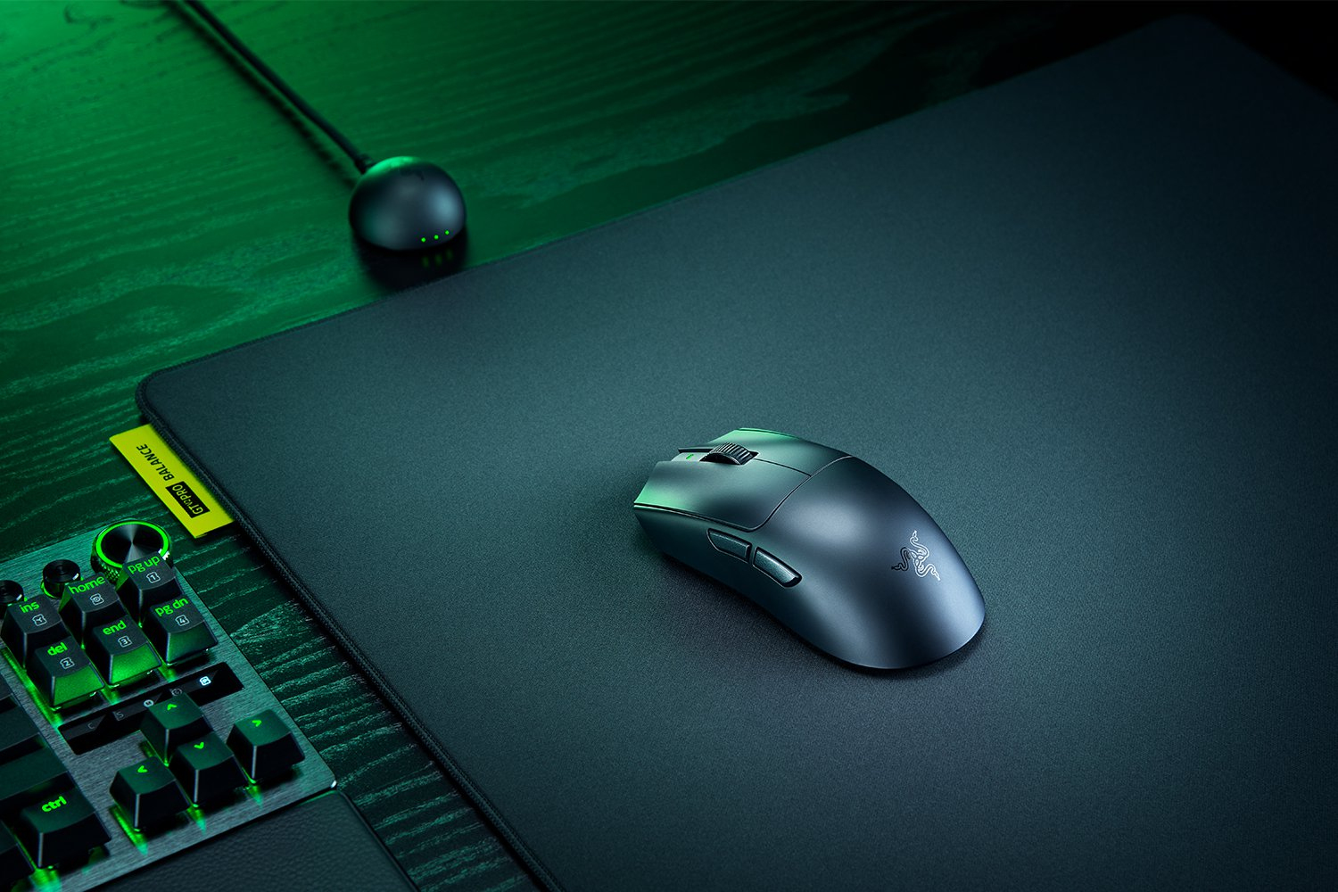 Razer Viper V4 Pro - Maus - F�r Rechtsh�nder
