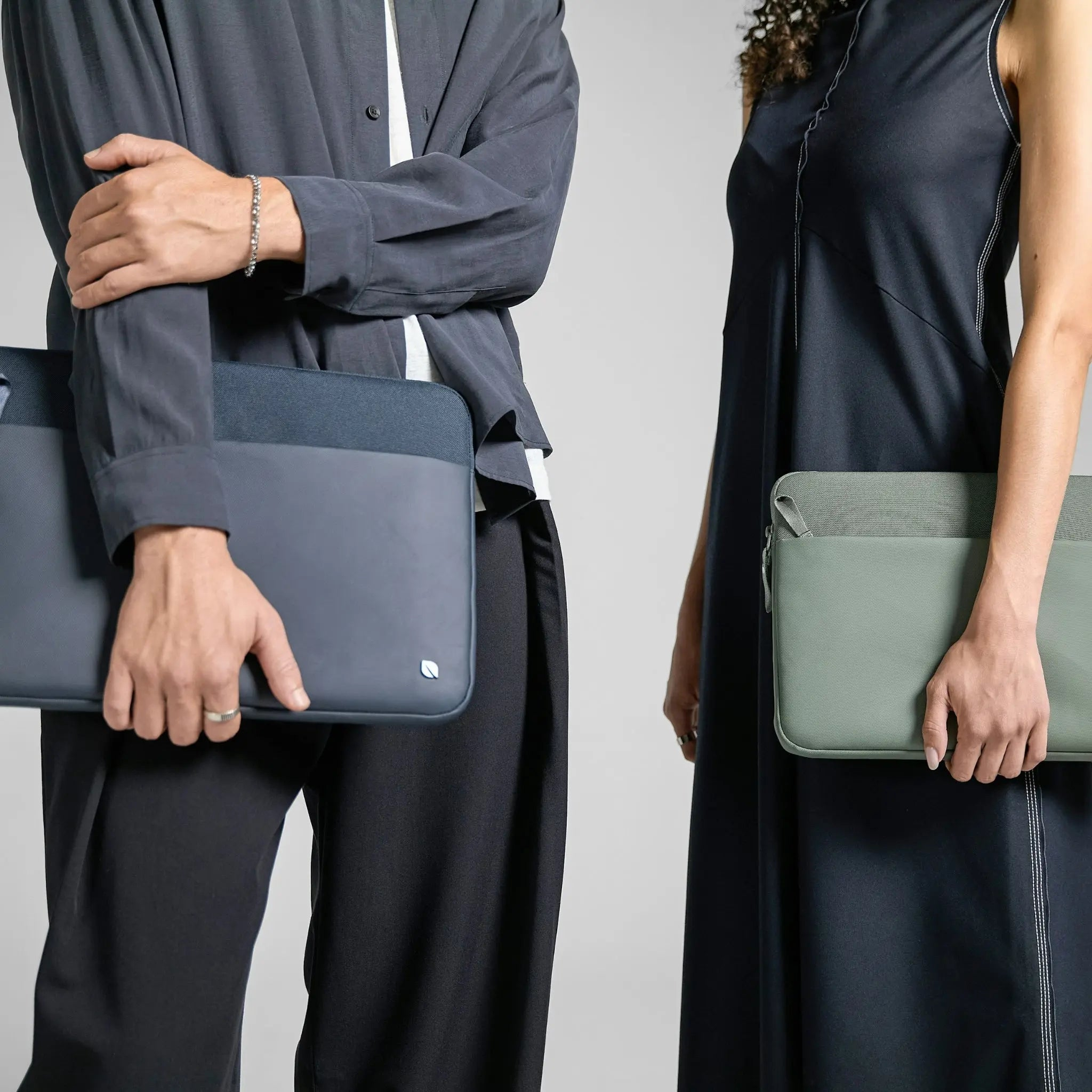 Incase A.R.C. Housse en polyester 100 % recycl� ReSpun pour ordinateur portable 16 pouces (M1-M4, 2021-2024)