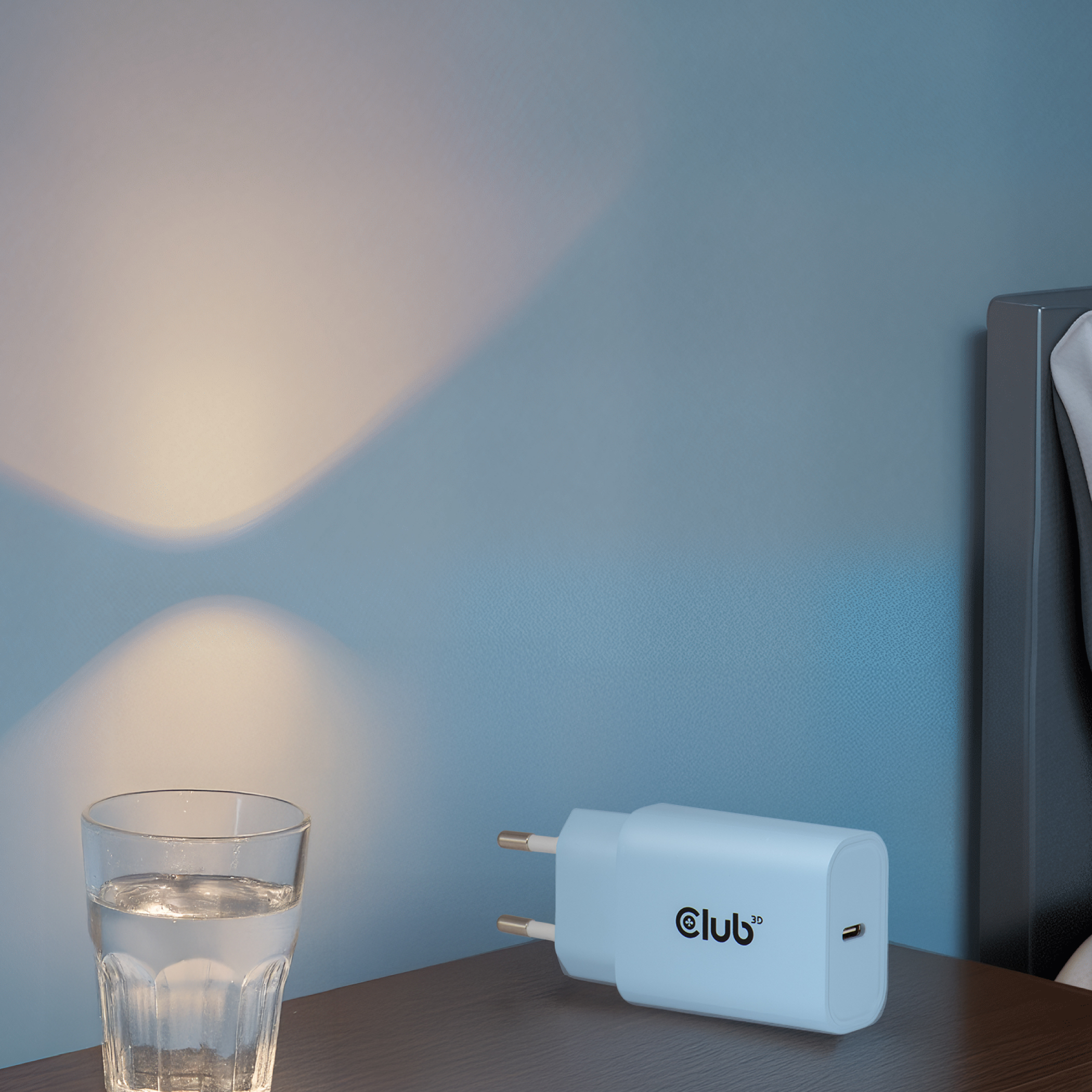CLUB3D CAC-3022 cargador de dispositivo m�vil Smartphone, Universal Azul Corriente alterna Carga r�pida Interior