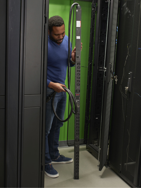 APC Rack PDU 9000 Switched APDU9959EU3 - Stromverteilungseinheit (Rack - einbaufhig)