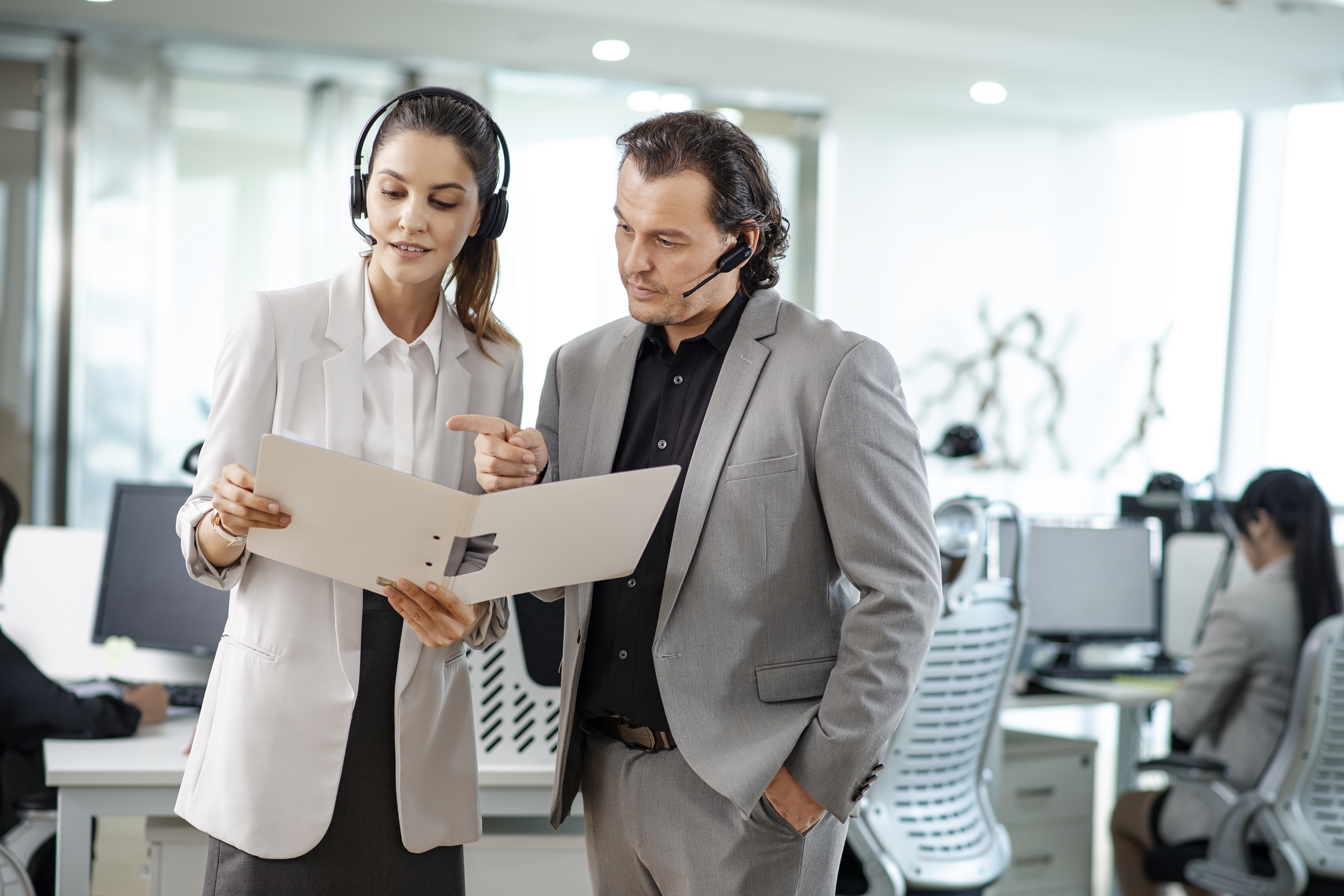 Yealink WH66 Mono UC Auricolare Wireless A Padiglione Ufficio USB tipo A Bluetooth Base di ricarica Nero