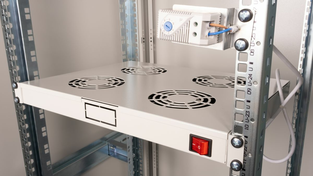 Equip Lftermodul 19 fr Serverschrnke 4xLfter RAL7035