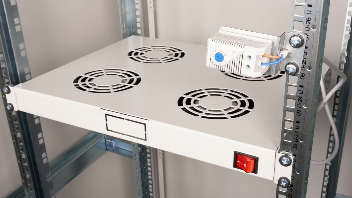 Equip Lftermodul 19 fr Serverschrnke 4xLfter RAL7035