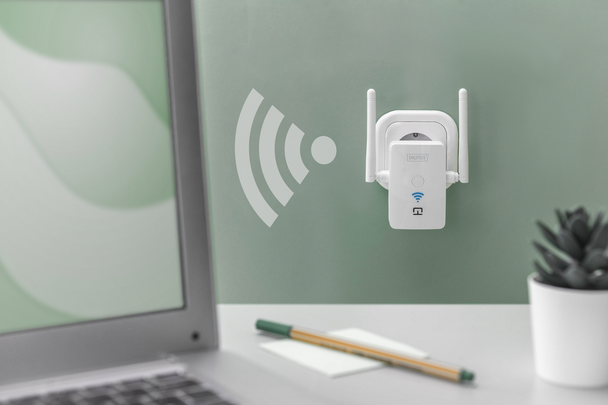 Digitus Repetidor inalmbrico/punto de acceso 300 Mbps, 2,4 GHz + conexin de carga USB