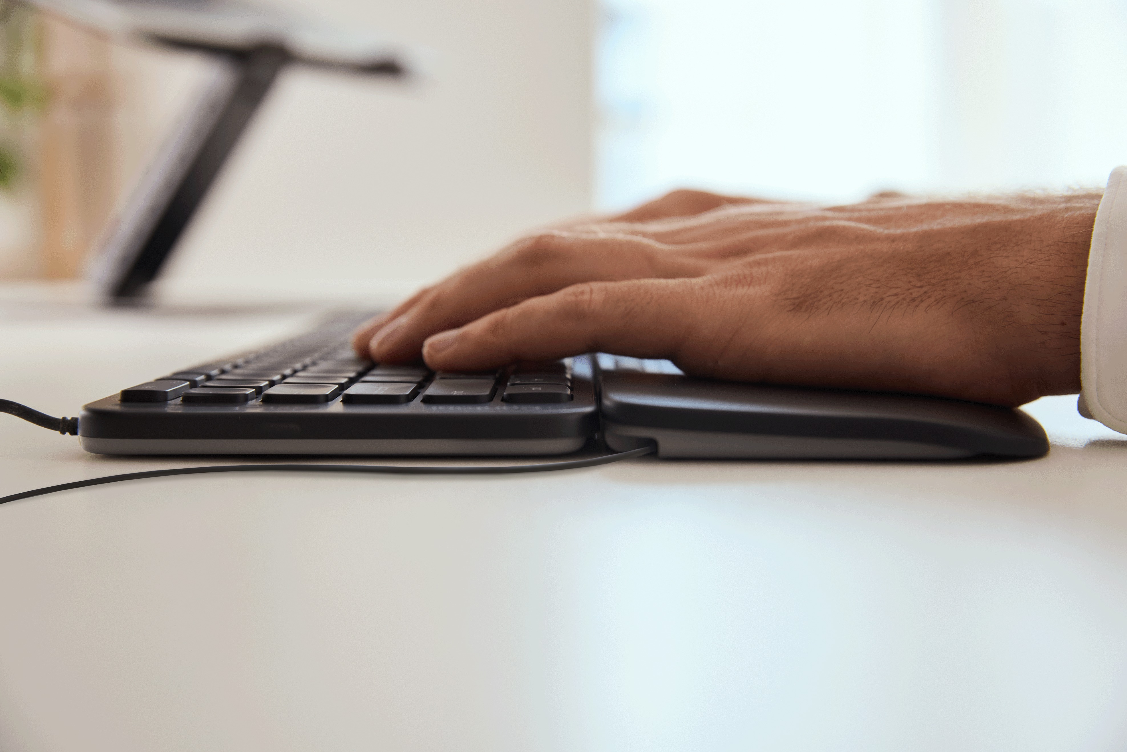 Contour Design CDKBBALPN21500 keyboard Home/Office USB QWERTY Nordic Black