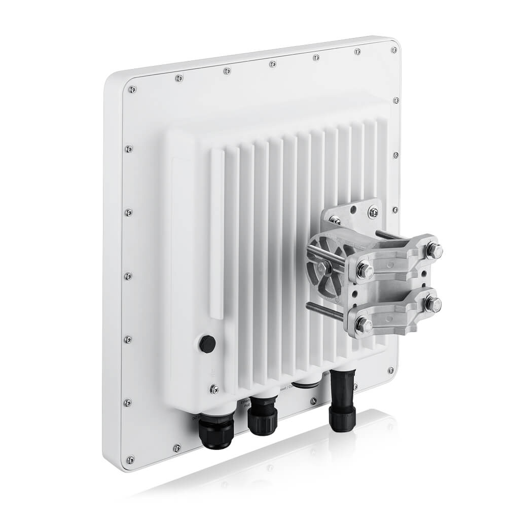 ZyXEL Ruggedised BE22K 4x4x4 MU-MIMO Smart Antenna Triple Radio Incl 1 yearNebula Pro