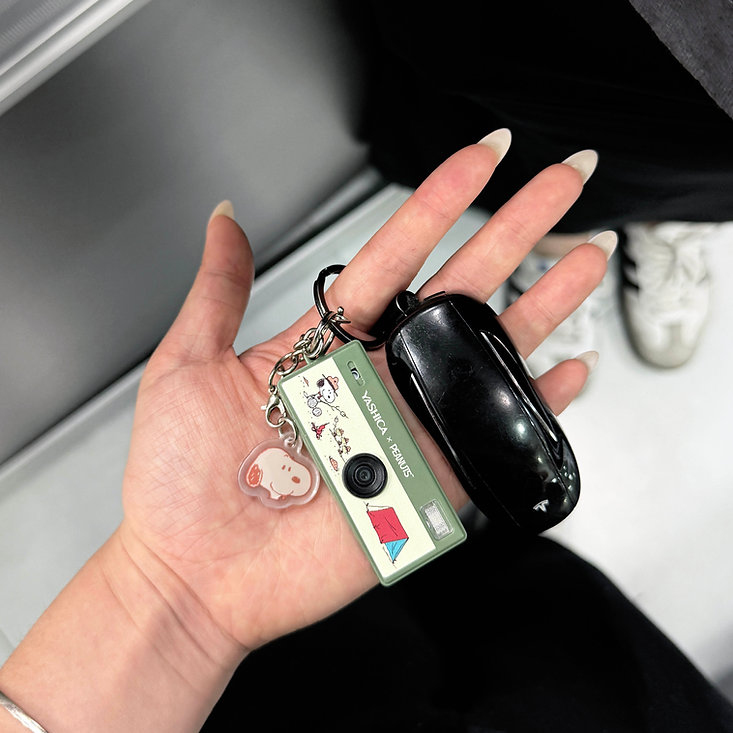 Yashica Peanuts Funtastic Keychain Snoopy 1/4 Compact camera 1 MP CMOS 1440 x 1080 pixels Multicolour